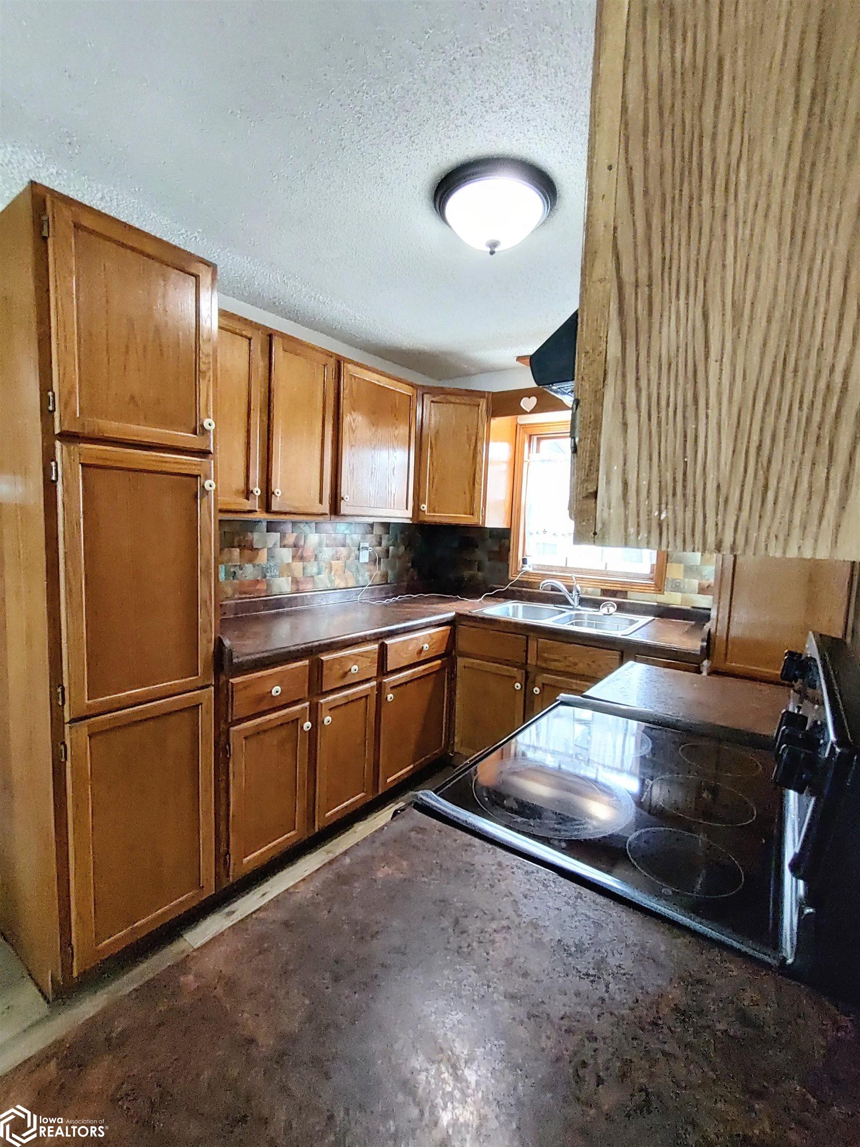 405 Johnson Street, Garwin, Iowa image 14