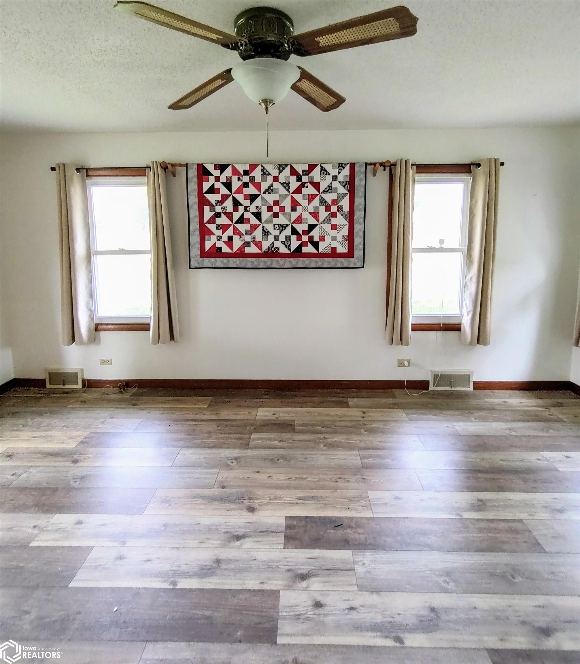 405 Johnson Street, Garwin, Iowa image 20