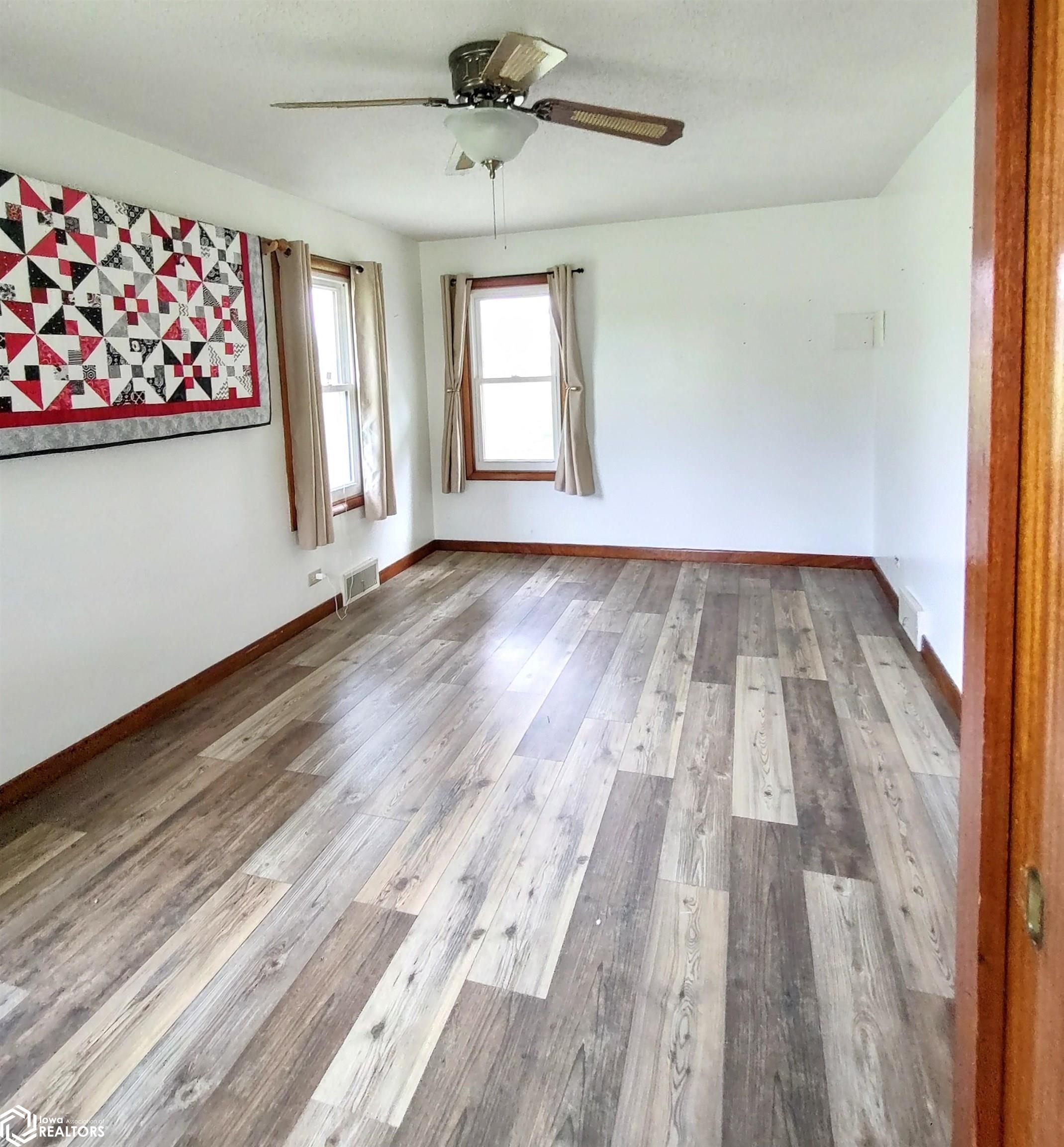 405 Johnson Street, Garwin, Iowa image 22