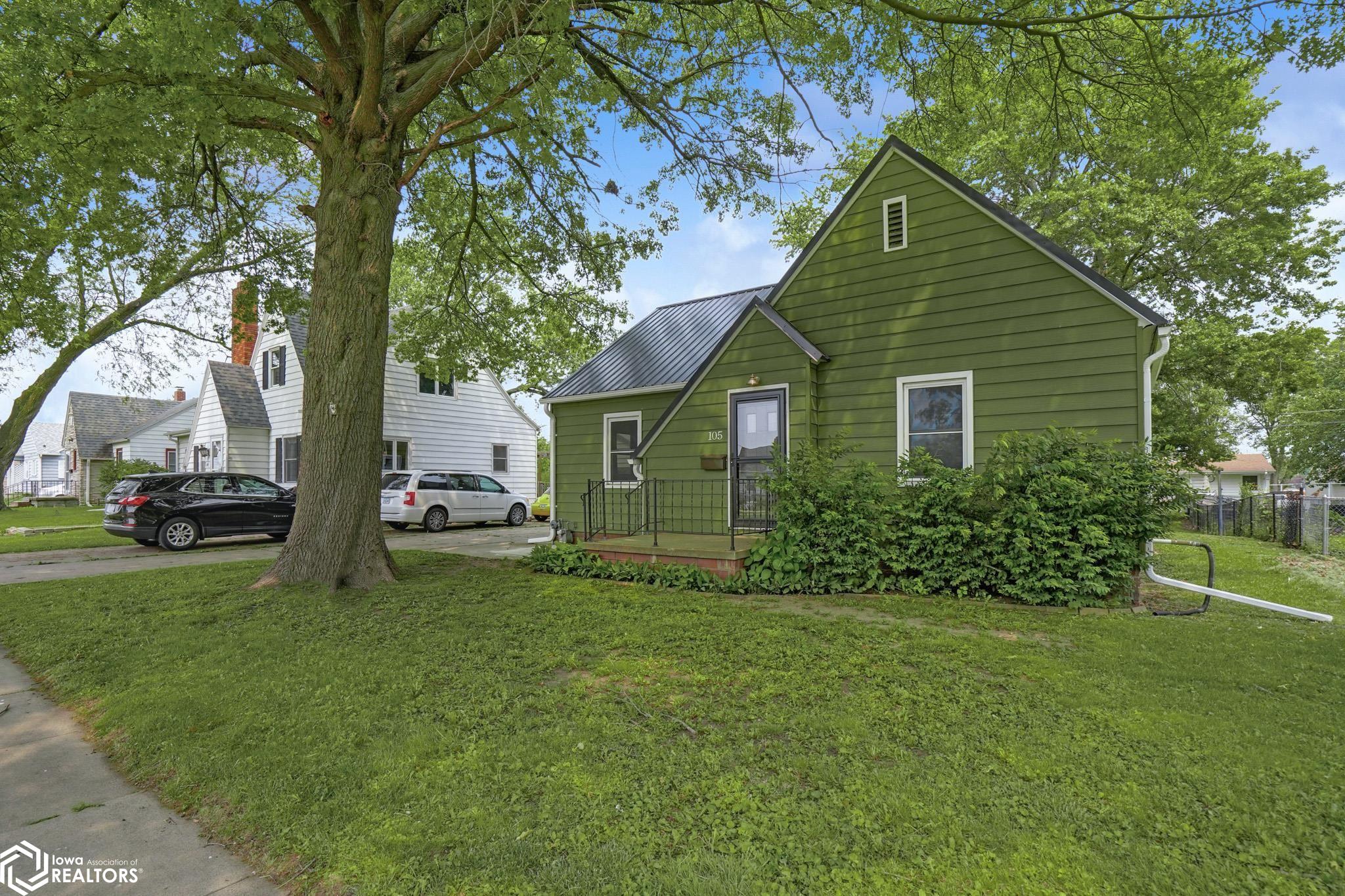 105 N Park Lane Drive, Knoxville, Iowa image 2