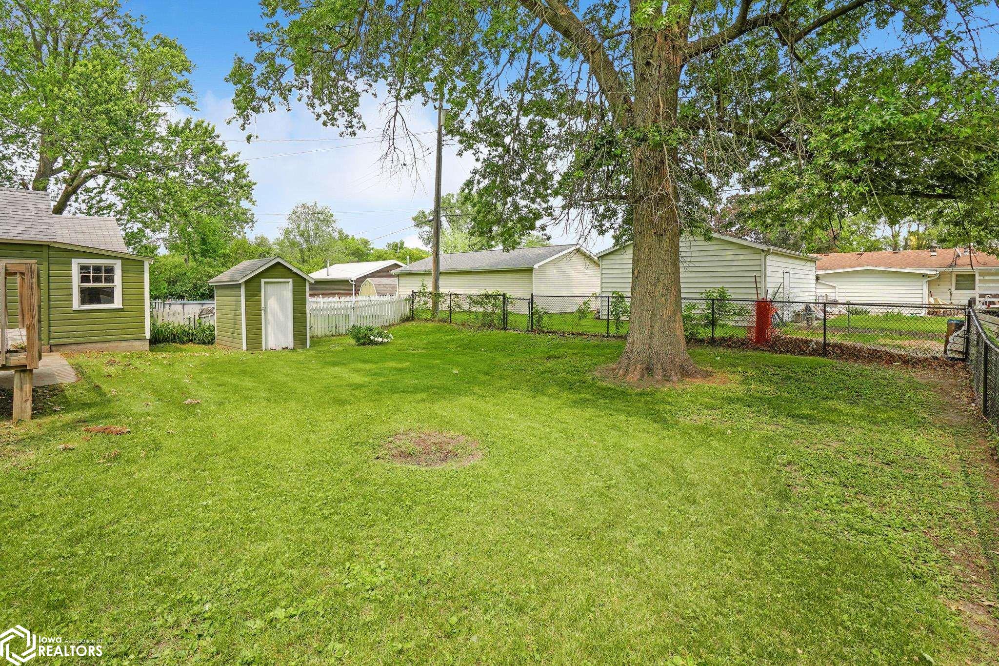 105 N Park Lane Drive, Knoxville, Iowa image 23