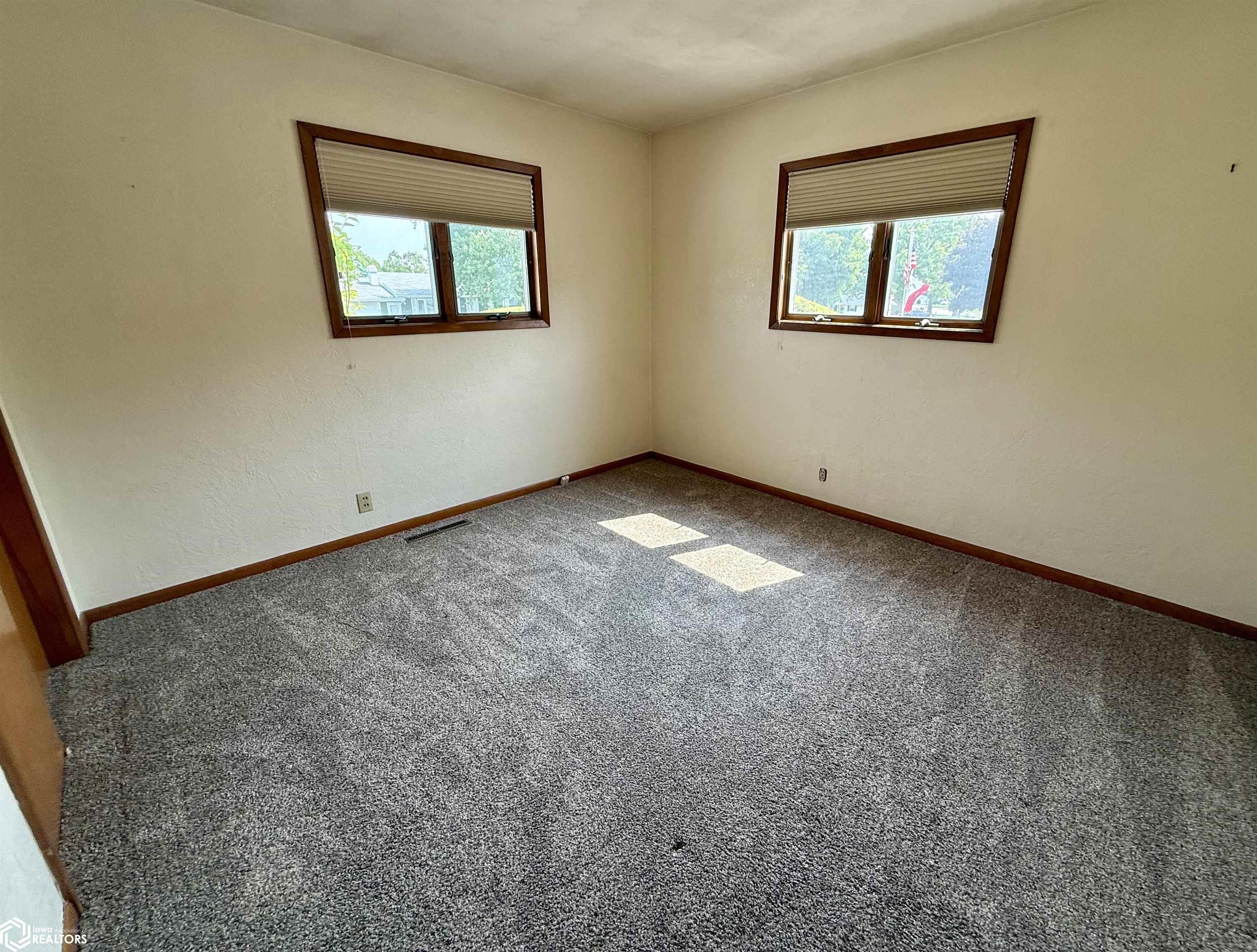 203 Rainbow Drive, Marshalltown, Iowa image 13