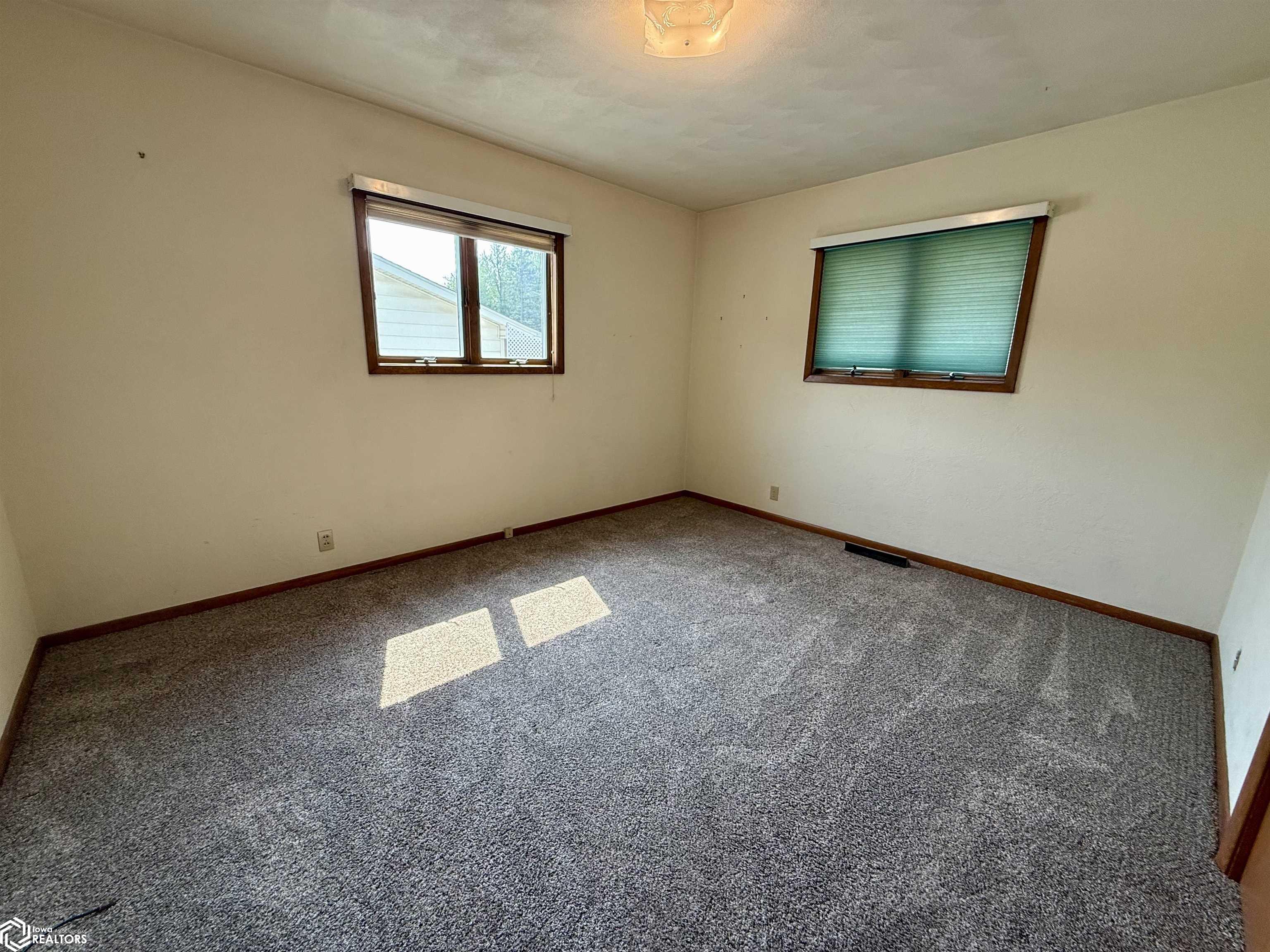 203 Rainbow Drive, Marshalltown, Iowa image 14