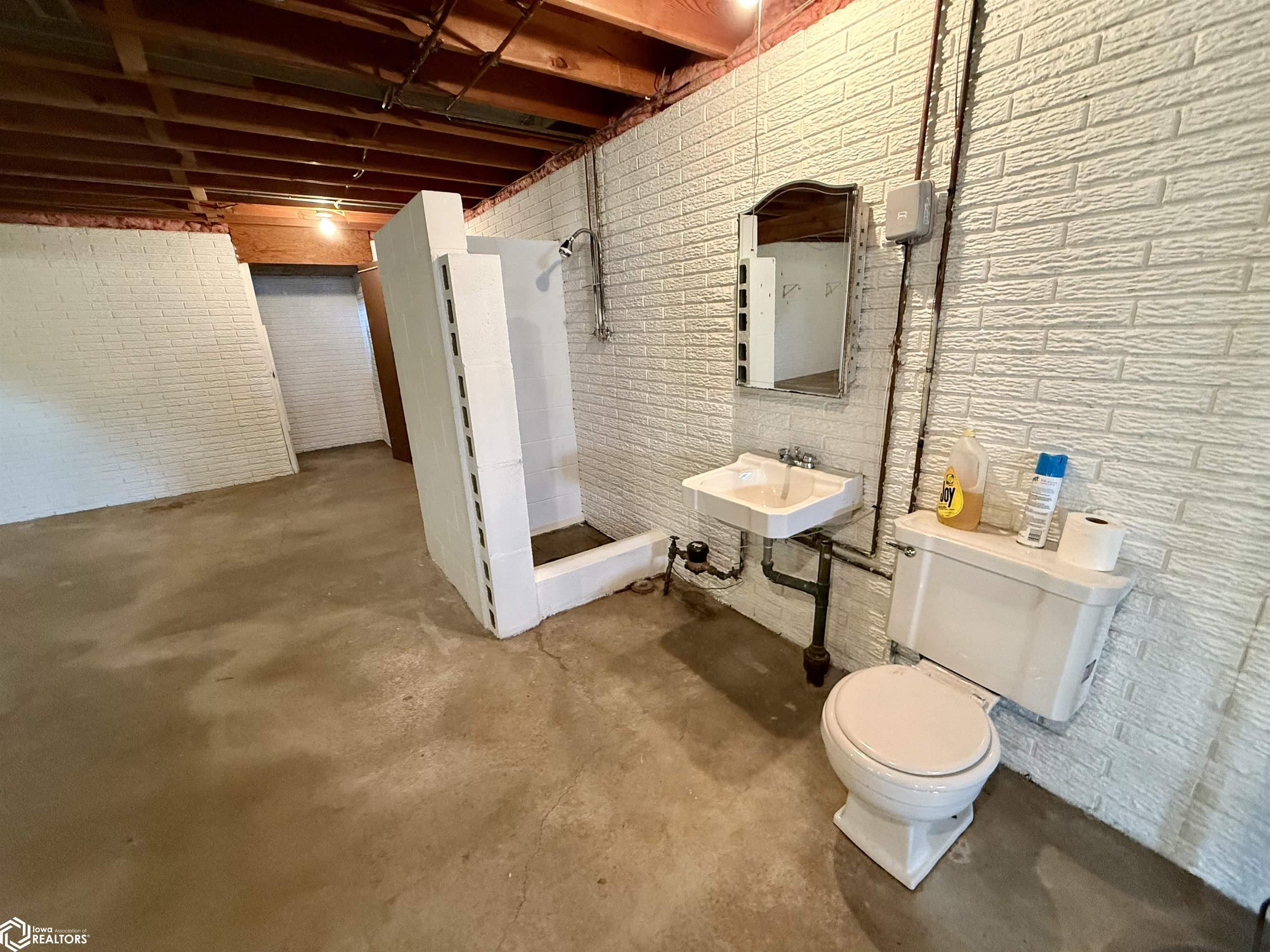 203 Rainbow Drive, Marshalltown, Iowa image 17
