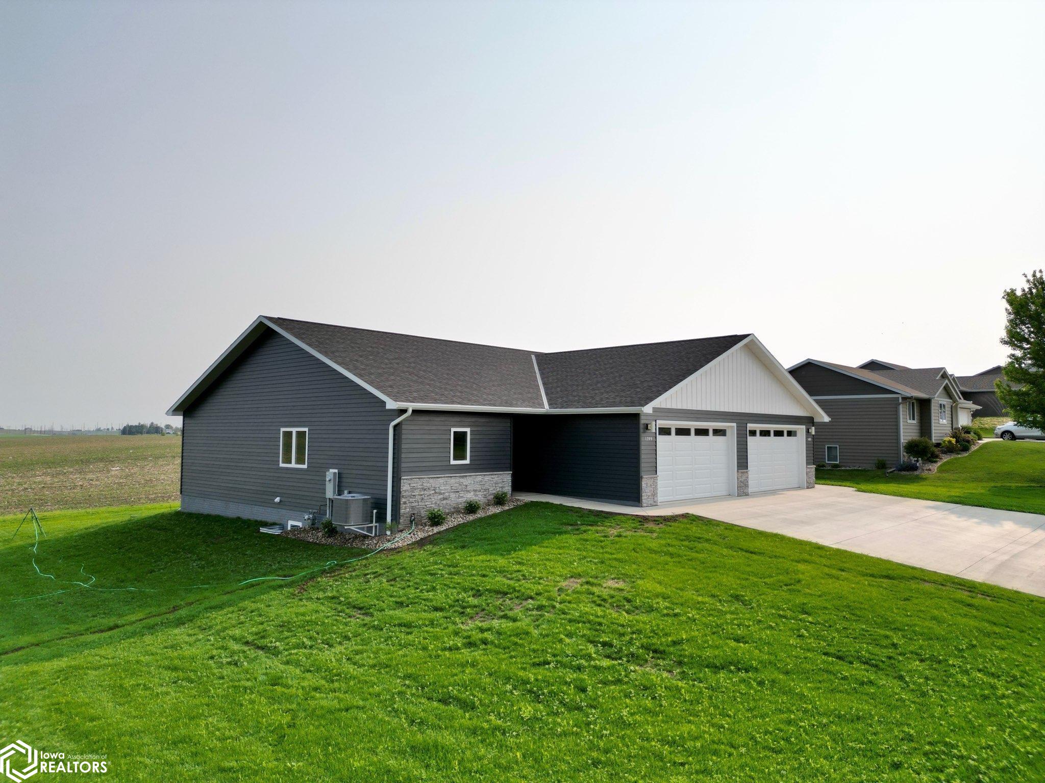 1399 E 11th St., Carroll, Iowa image 3