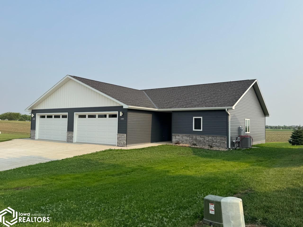 1401 E 11th St., Carroll, Iowa image 49