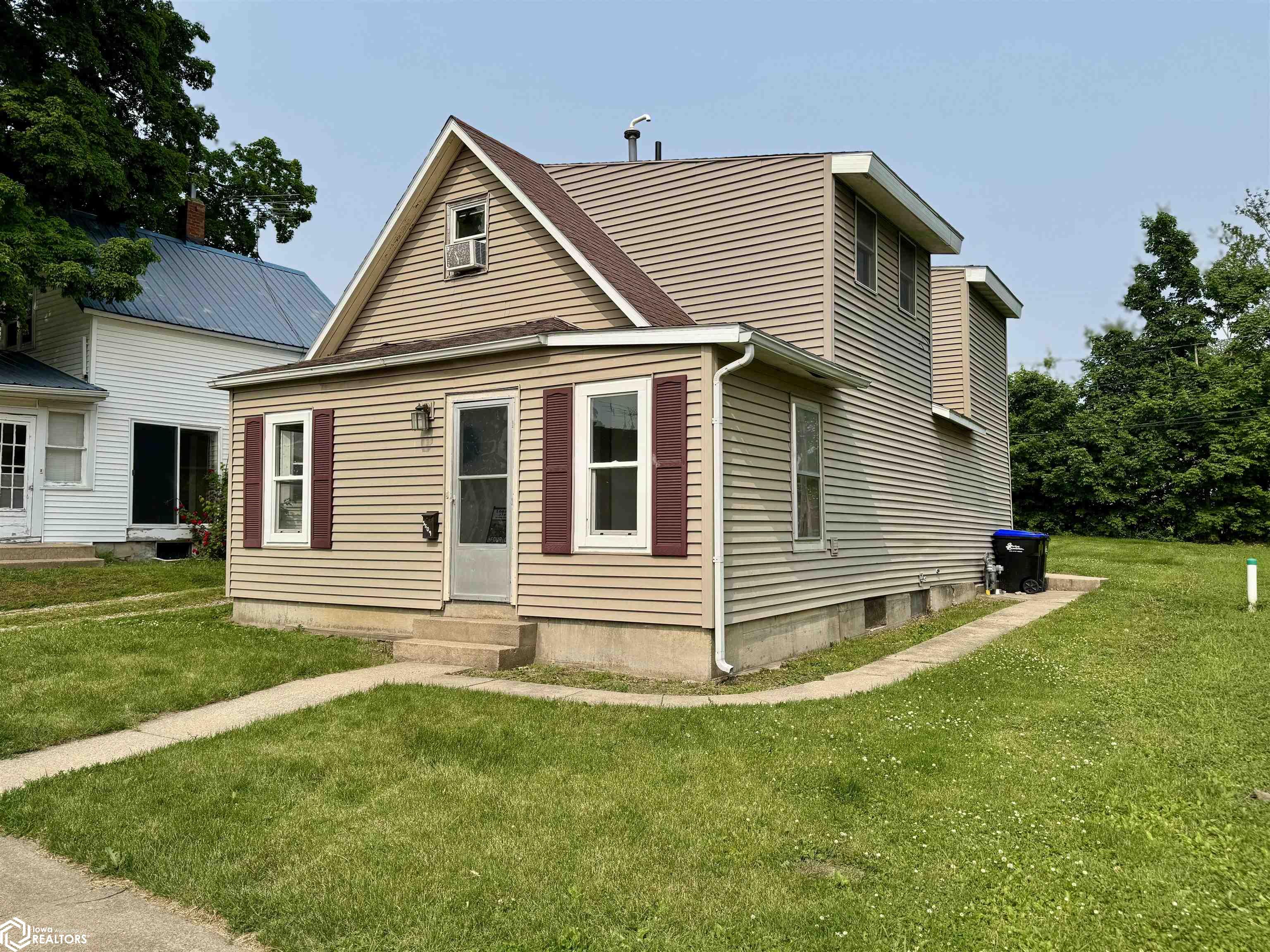 1509 6th Avenue, Belle Plaine, Iowa image 1