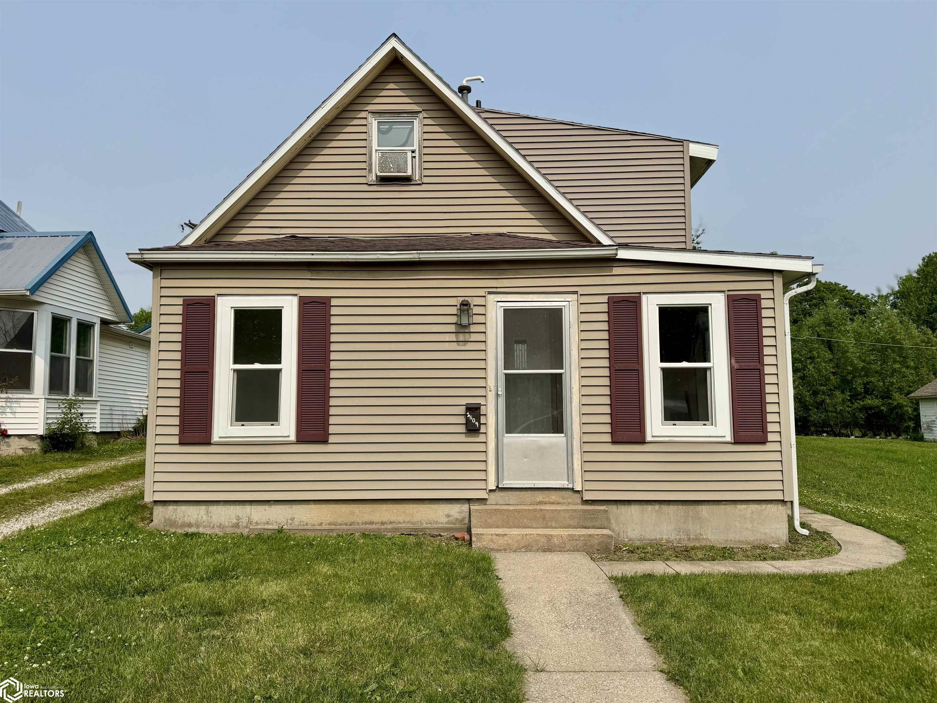 1509 6th Avenue, Belle Plaine, Iowa image 2