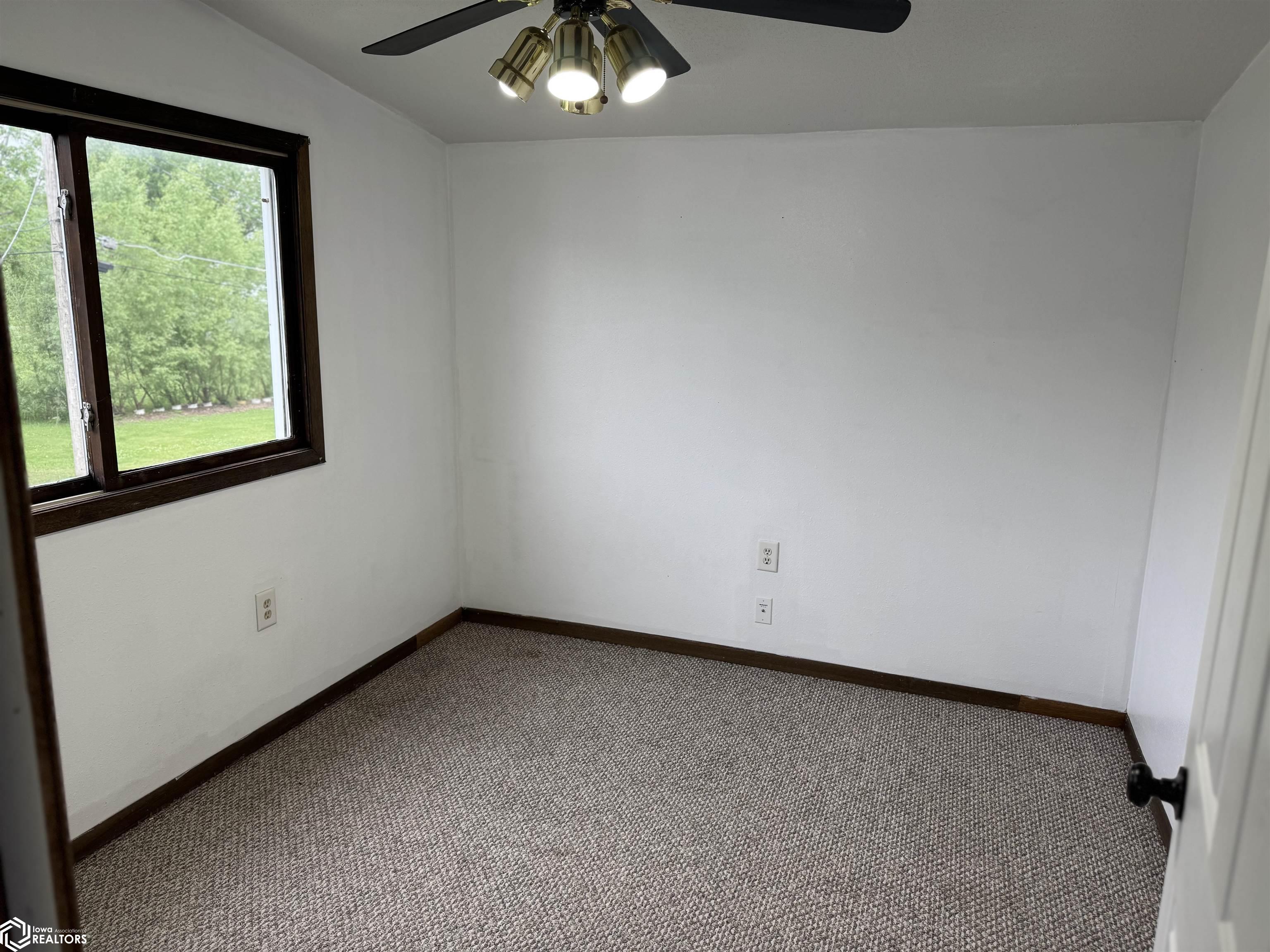 1509 6th Avenue, Belle Plaine, Iowa image 8