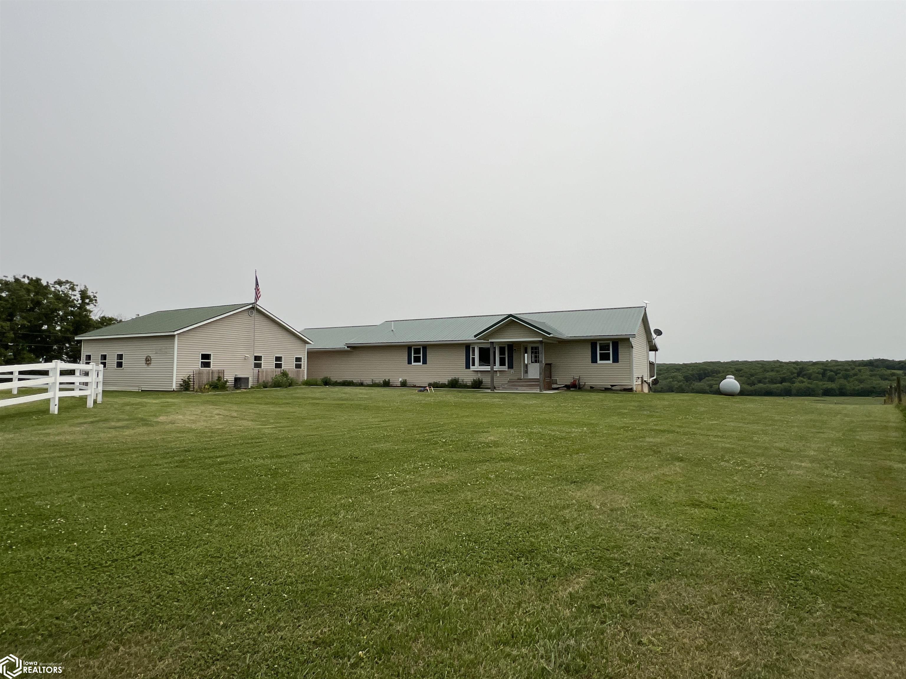 13990 Copperhead Road, Ottumwa, Iowa image 1