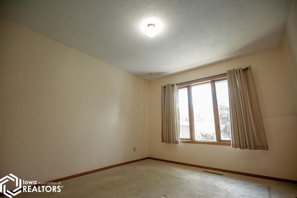1302 E Linden Street, Algona, Iowa image 14