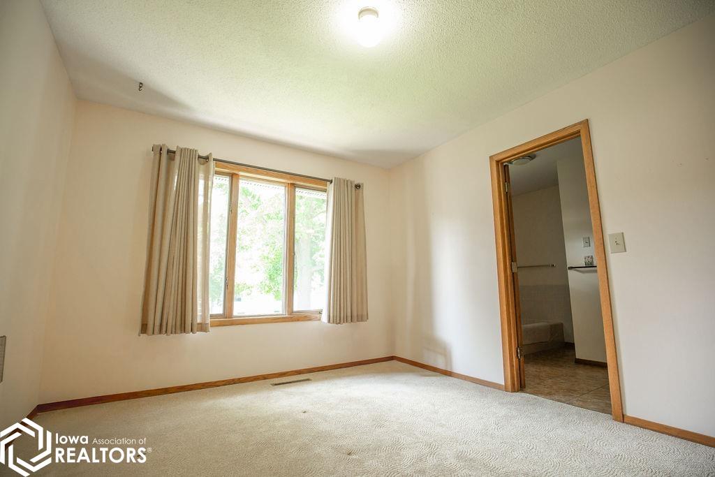 1302 E Linden Street, Algona, Iowa image 15