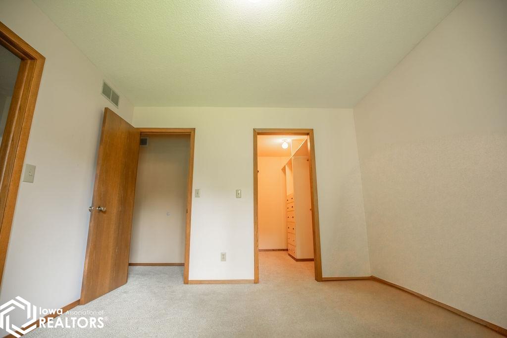1302 E Linden Street, Algona, Iowa image 16