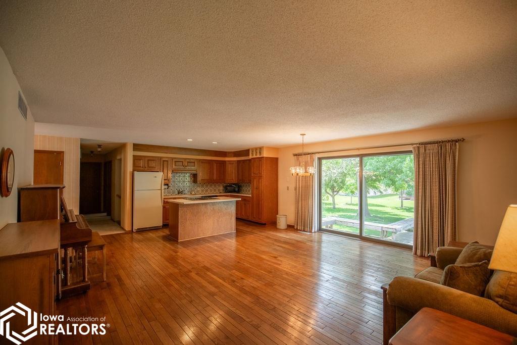 1302 E Linden Street, Algona, Iowa image 3