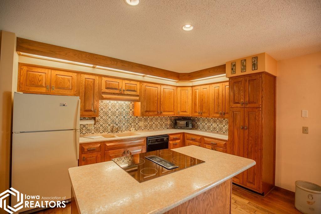 1302 E Linden Street, Algona, Iowa image 6