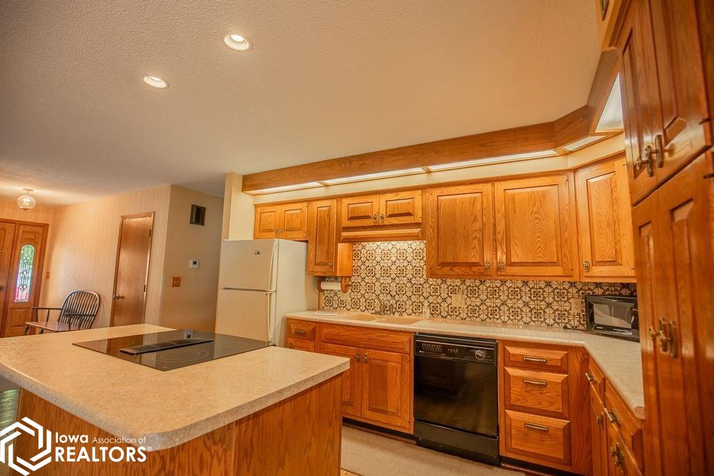 1302 E Linden Street, Algona, Iowa image 7