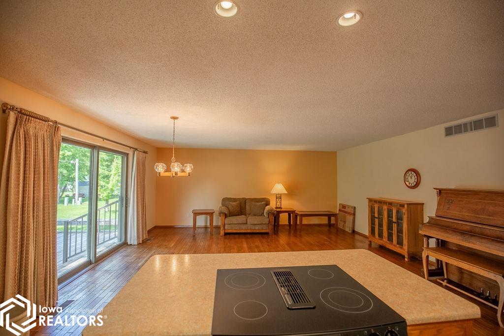 1302 E Linden Street, Algona, Iowa image 8
