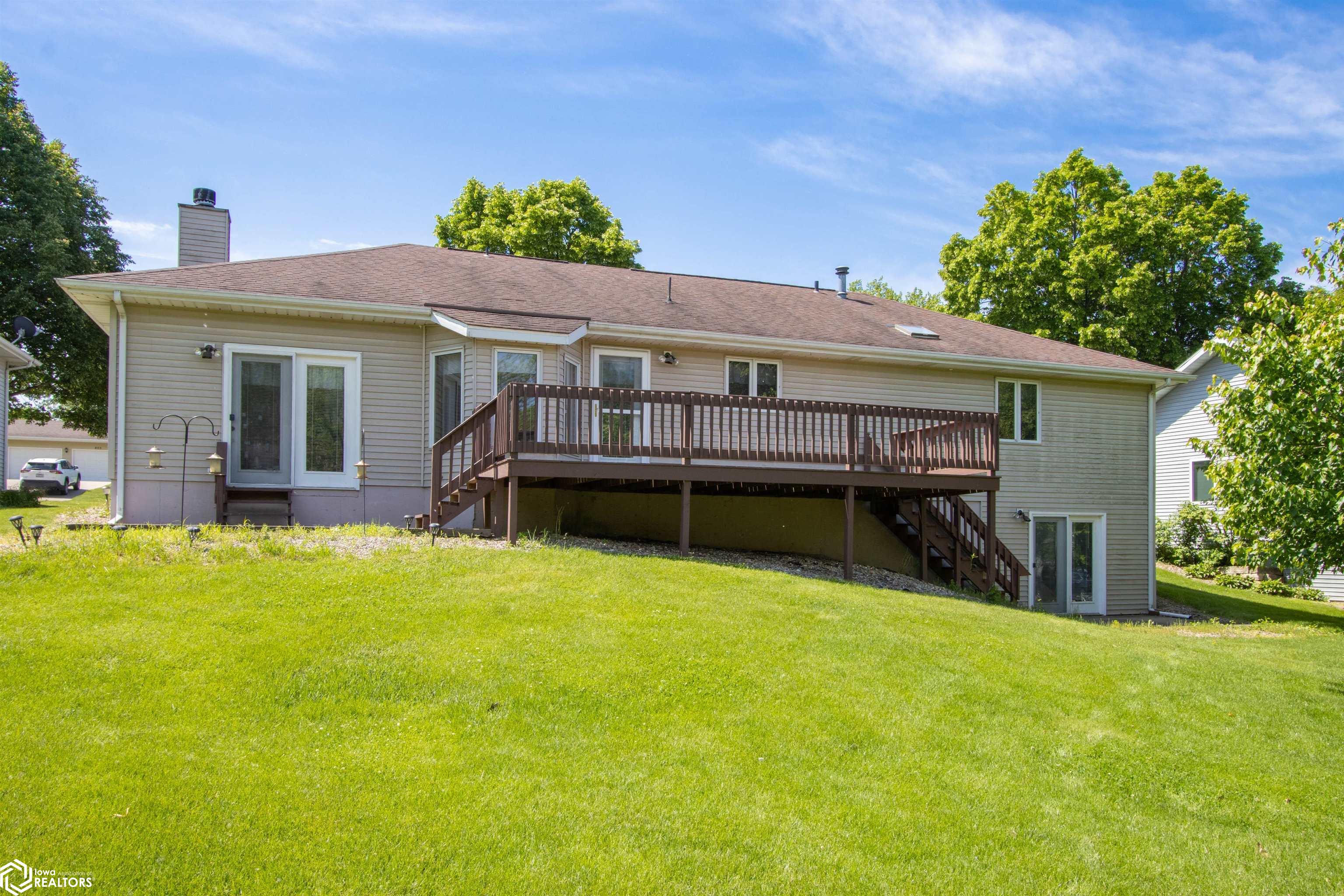 806 W 2nd Street, Washington, Iowa image 38