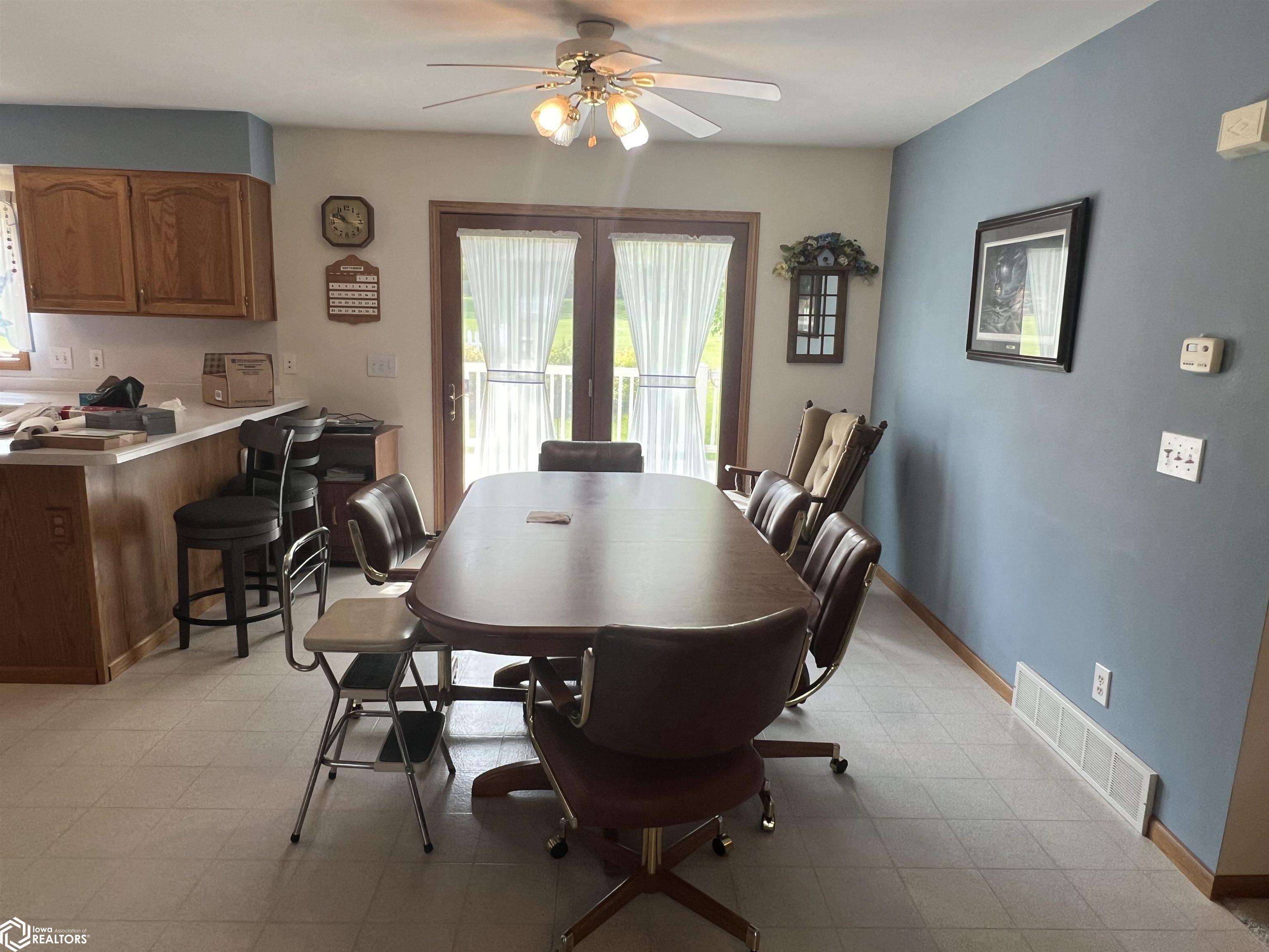 314 Circle Drive, Manilla, Iowa image 4