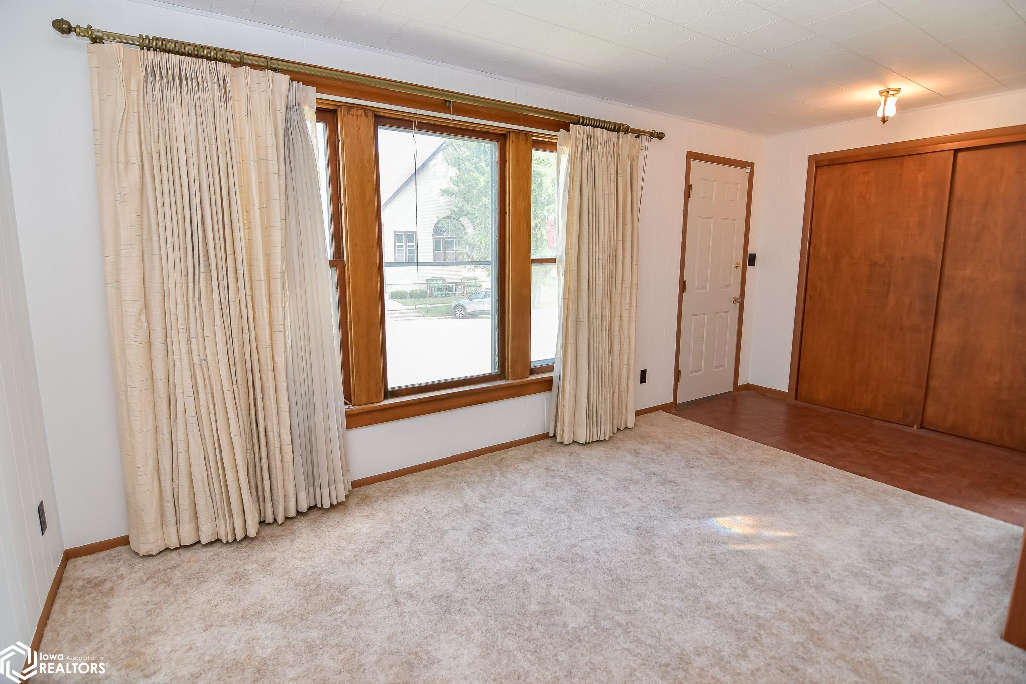 311 W Church Street, Gilman, Iowa image 6