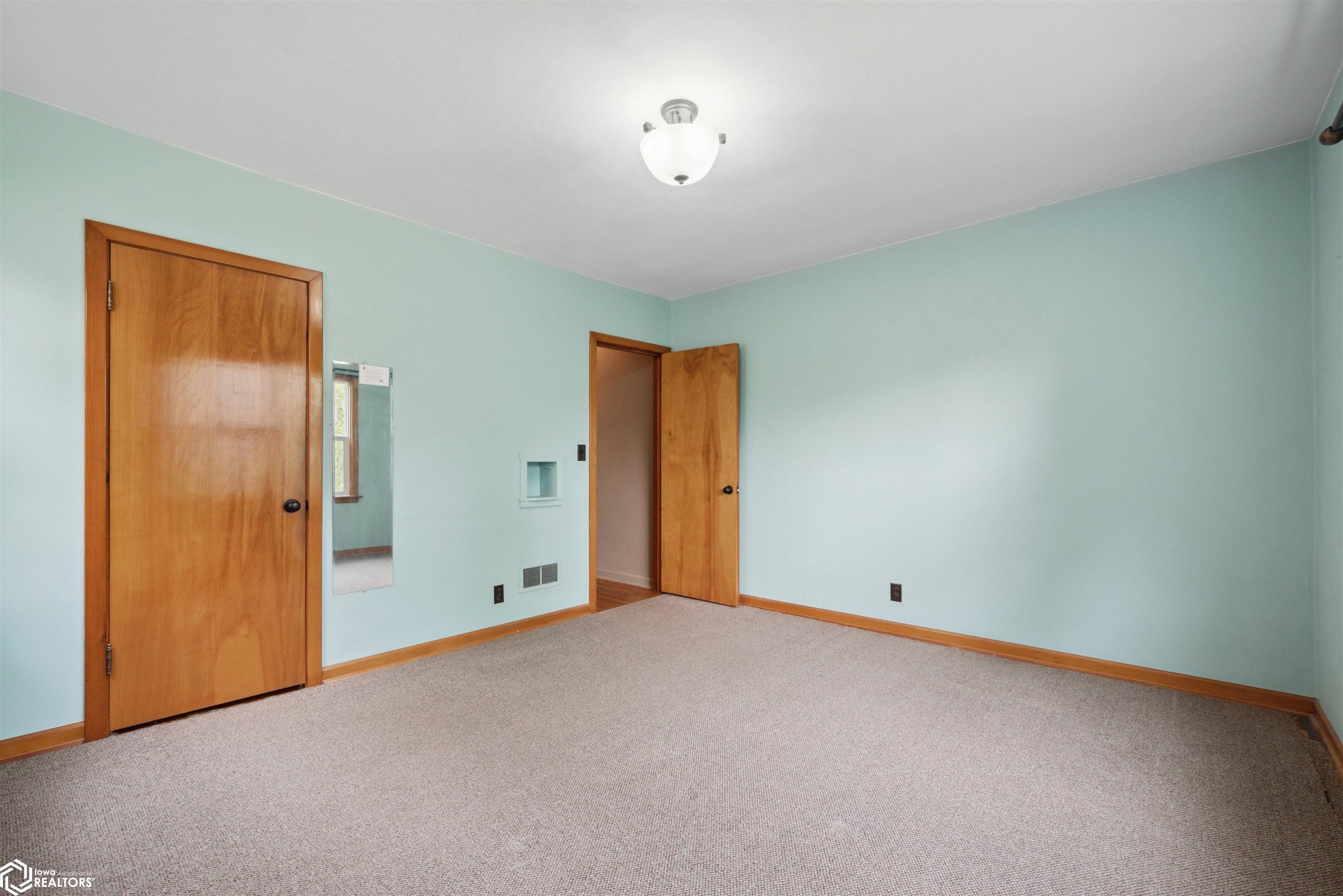 805 E Anson Street, Marshalltown, Iowa image 11