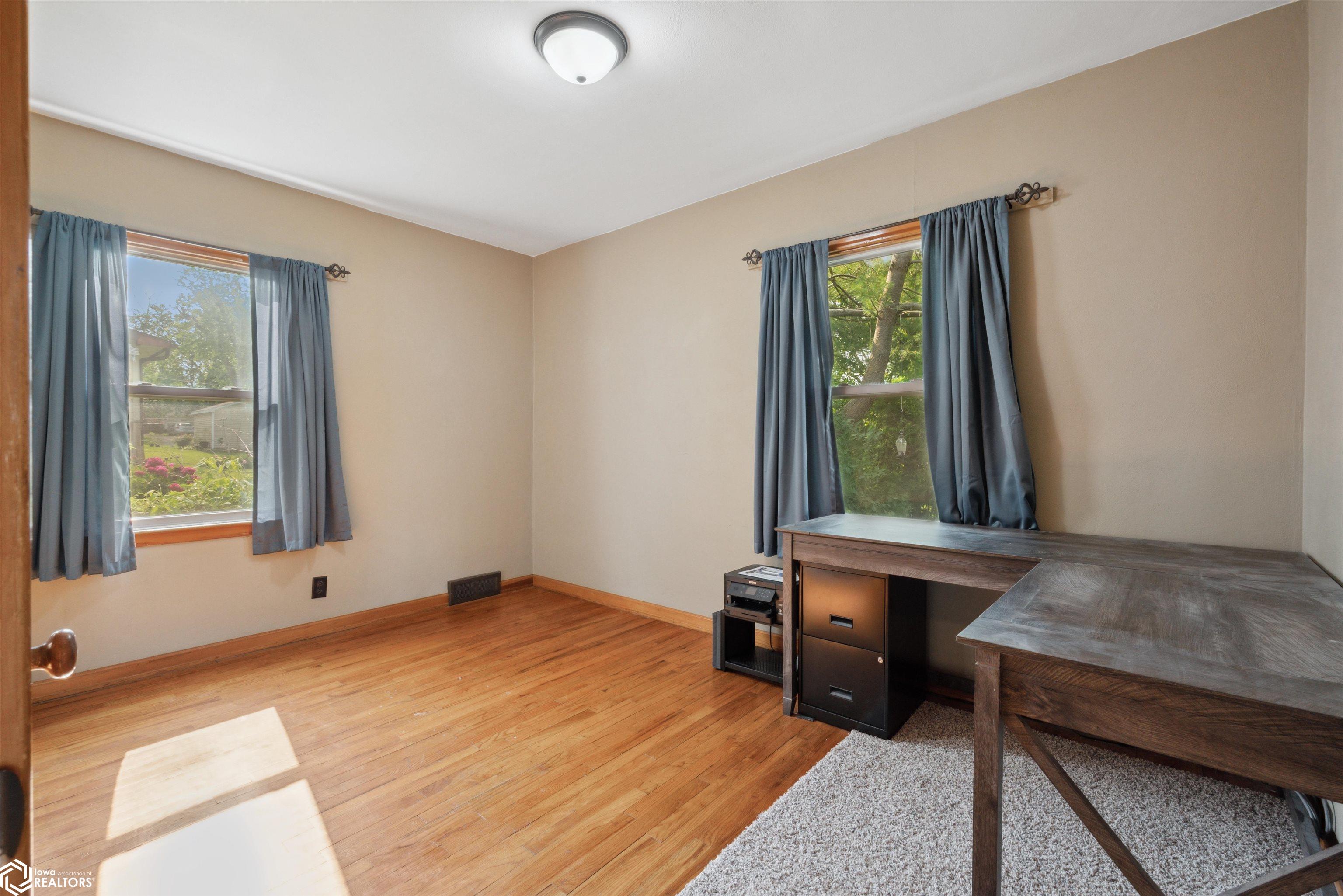 805 E Anson Street, Marshalltown, Iowa image 13