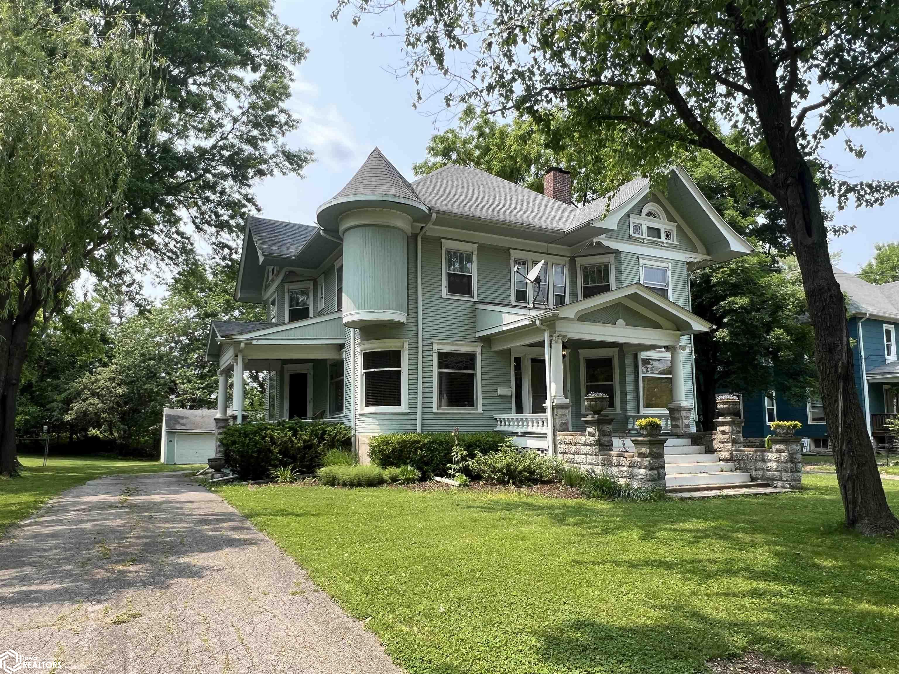 602 S Main Street, Fairfield, Iowa image 1