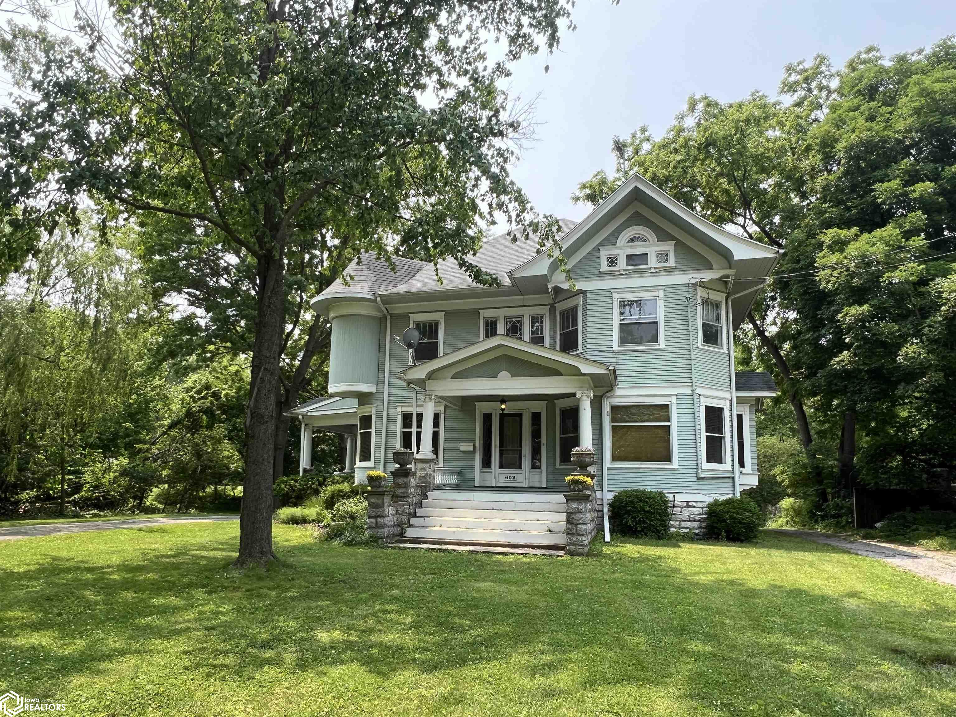 602 S Main Street, Fairfield, Iowa image 3