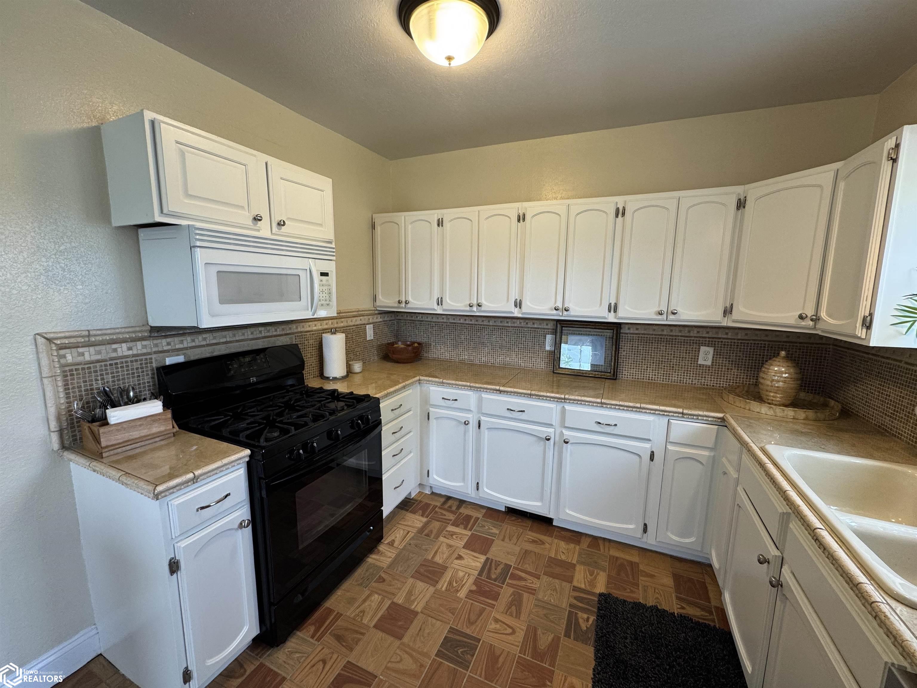 1121 N 18th Street, Centerville, Iowa image 11