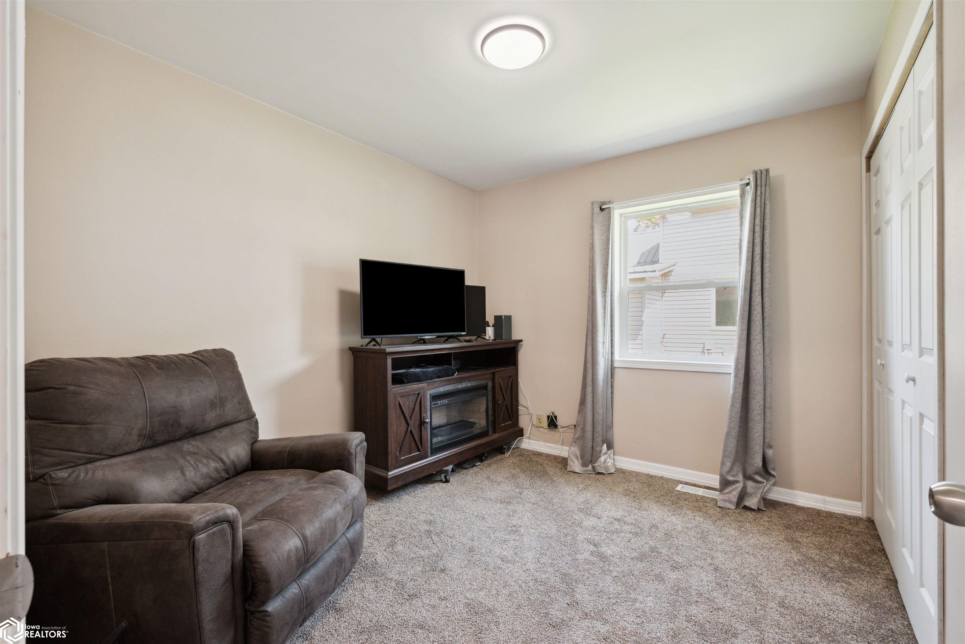 201 N 9th Street, Montezuma, Iowa image 13