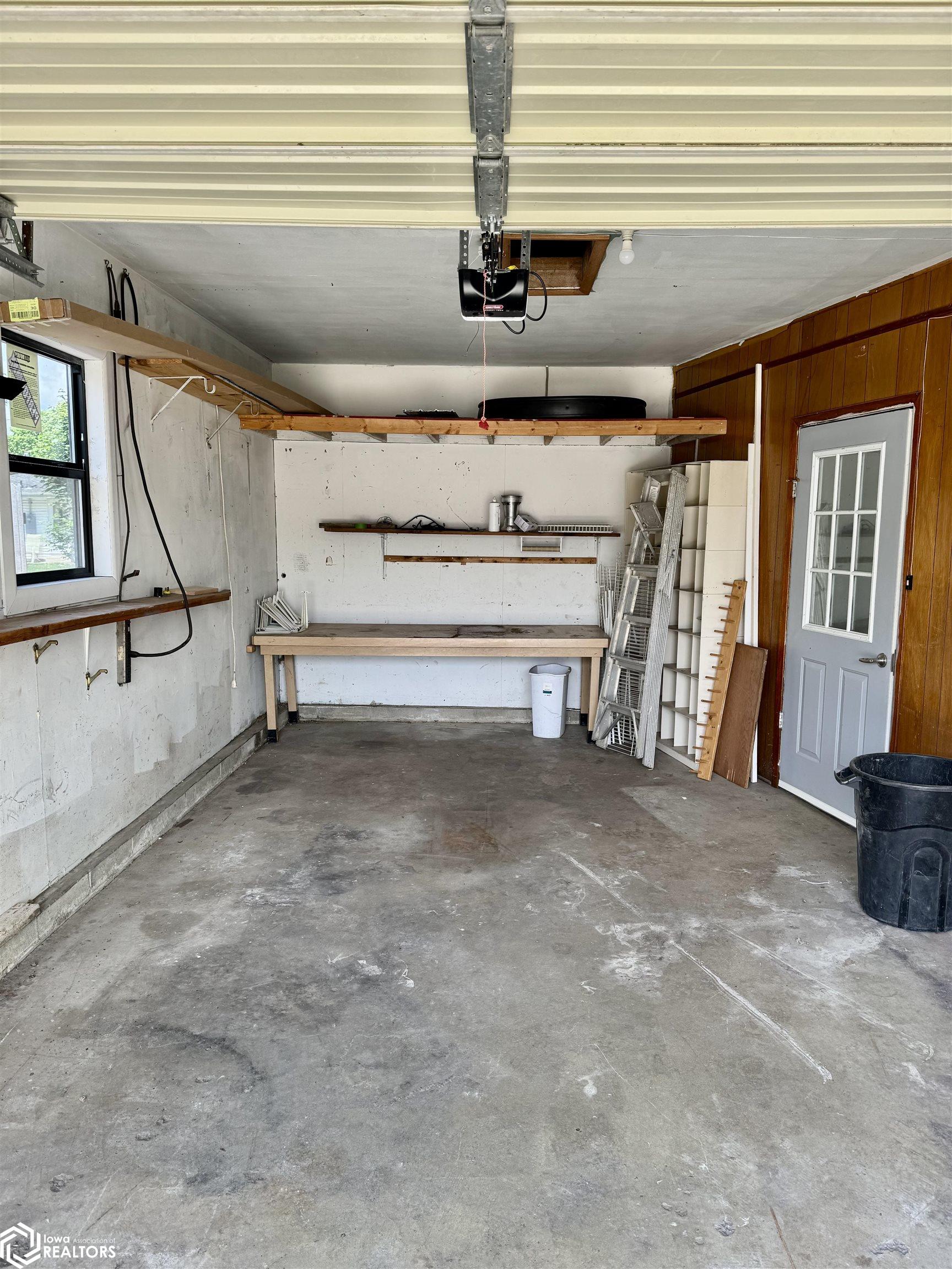 424 23rd St, Mason City, Iowa image 16