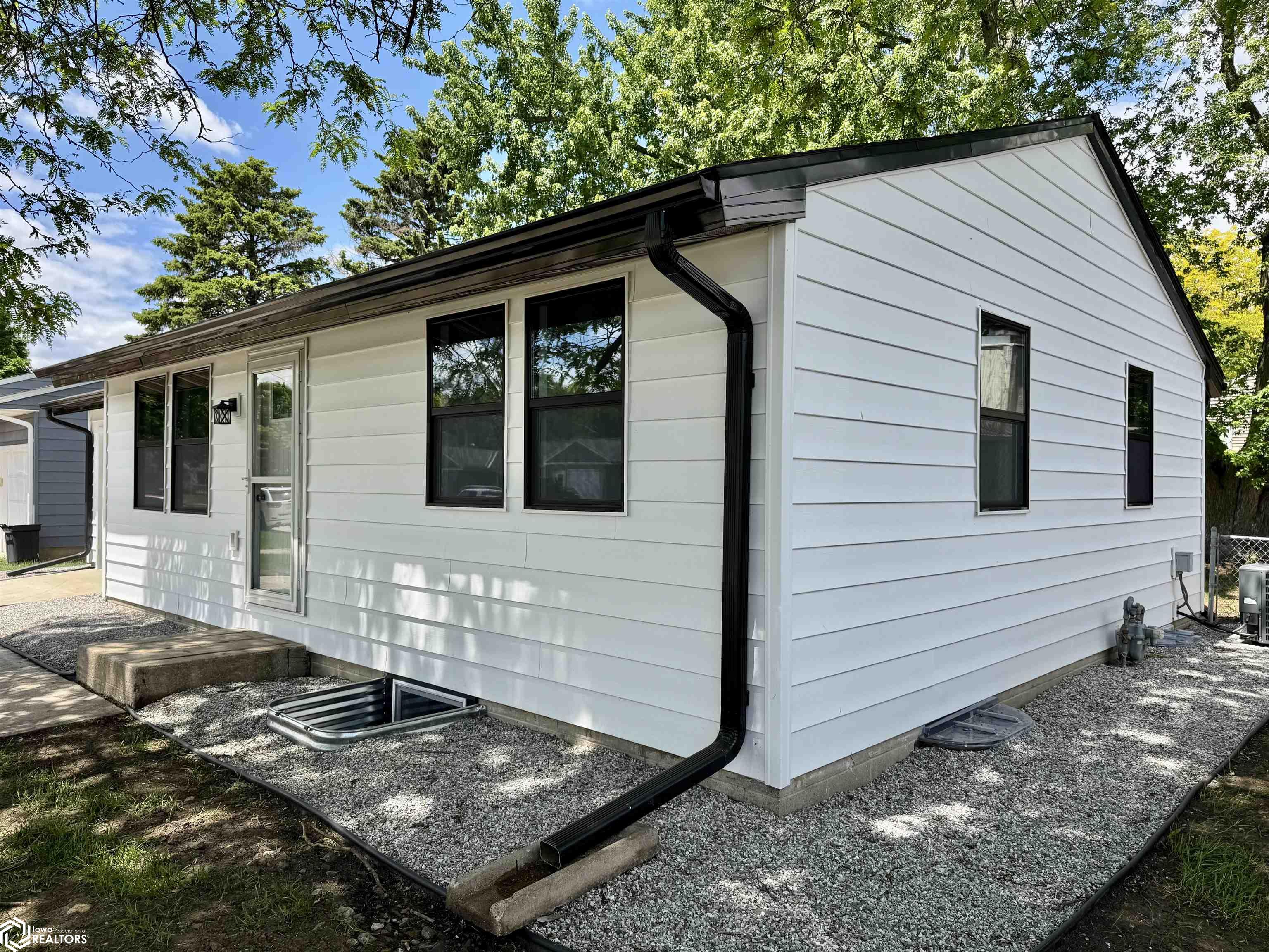 424 23rd St, Mason City, Iowa image 20