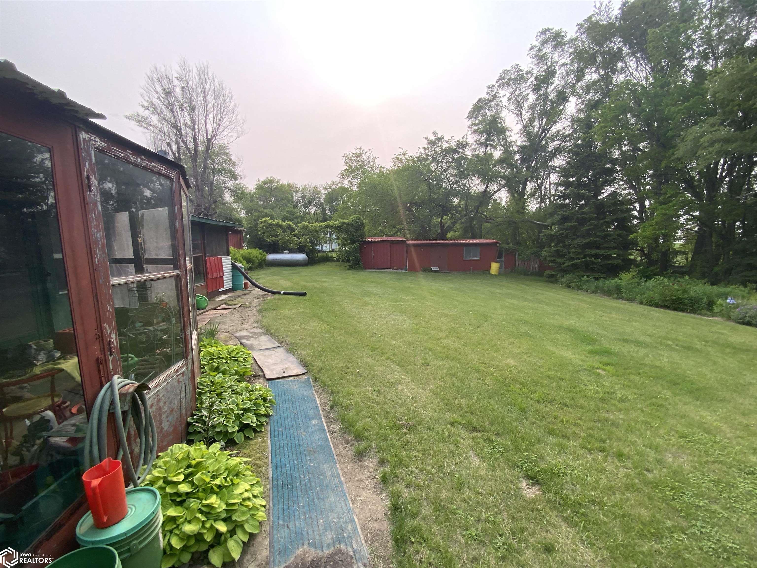 324 Nassau Street, Deloit, Iowa image 4