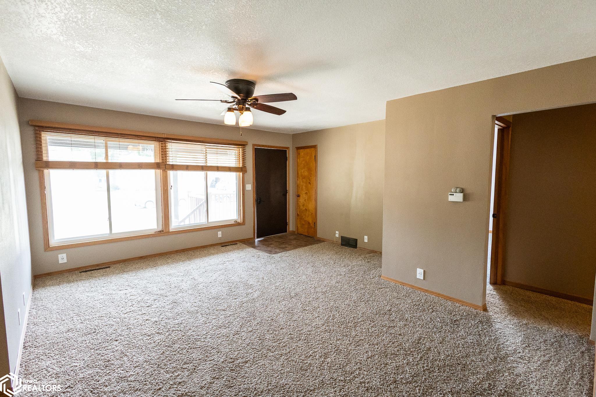 785 W 5th St, Garner, Iowa image 12