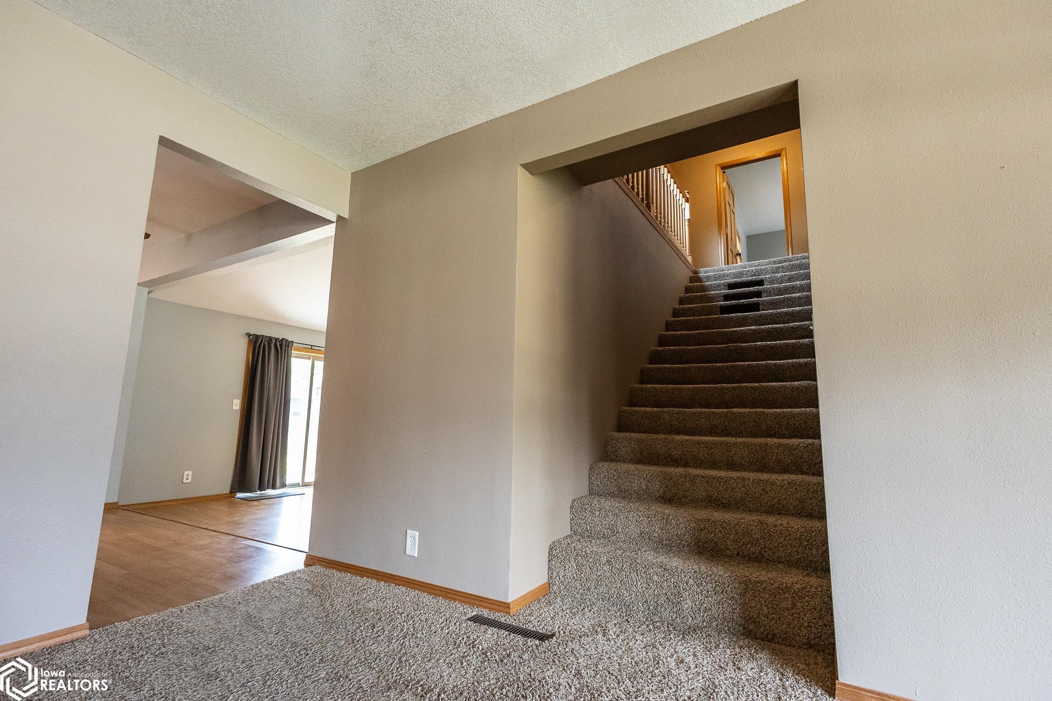 785 W 5th St, Garner, Iowa image 31