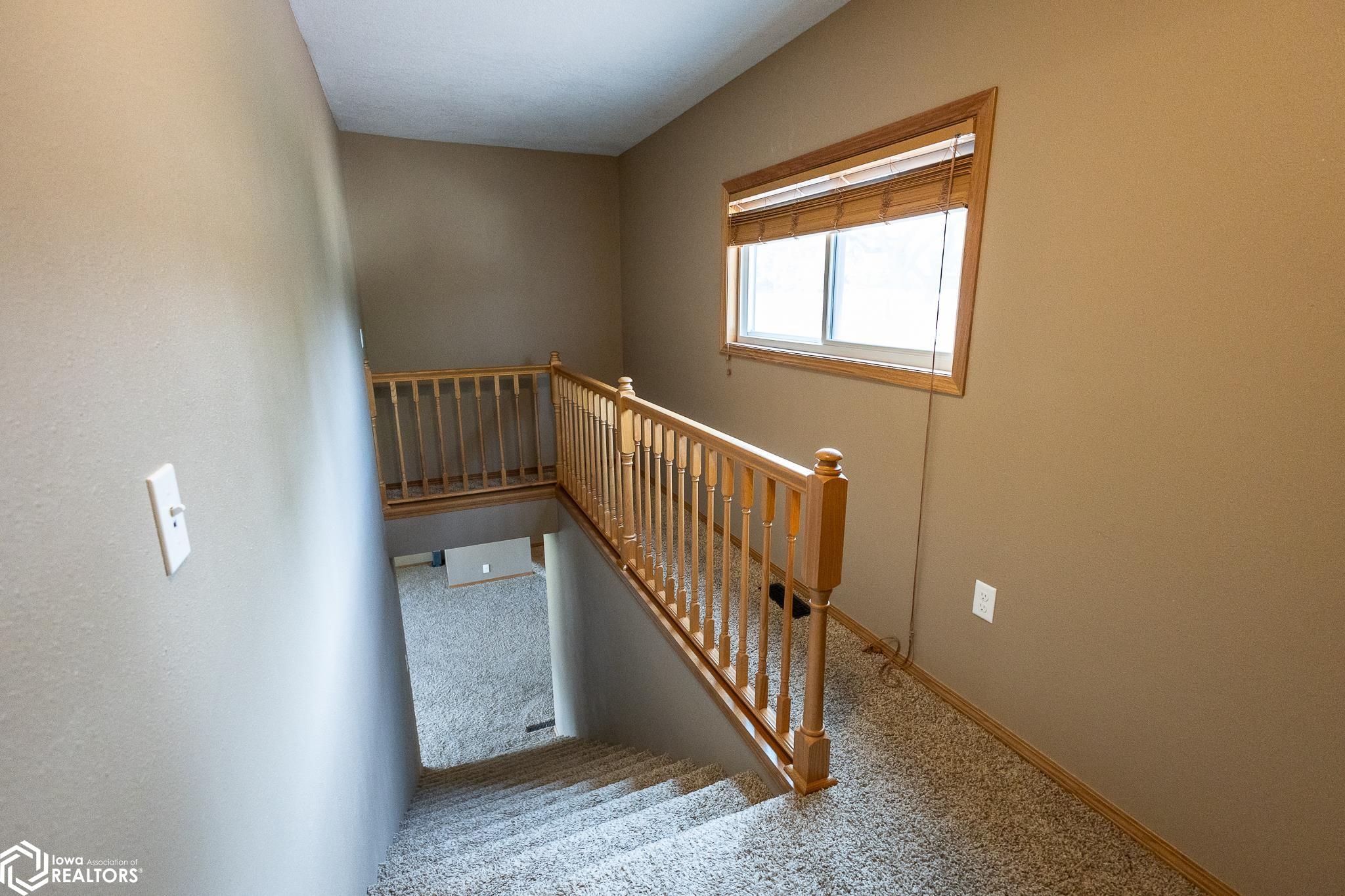 785 W 5th St, Garner, Iowa image 32
