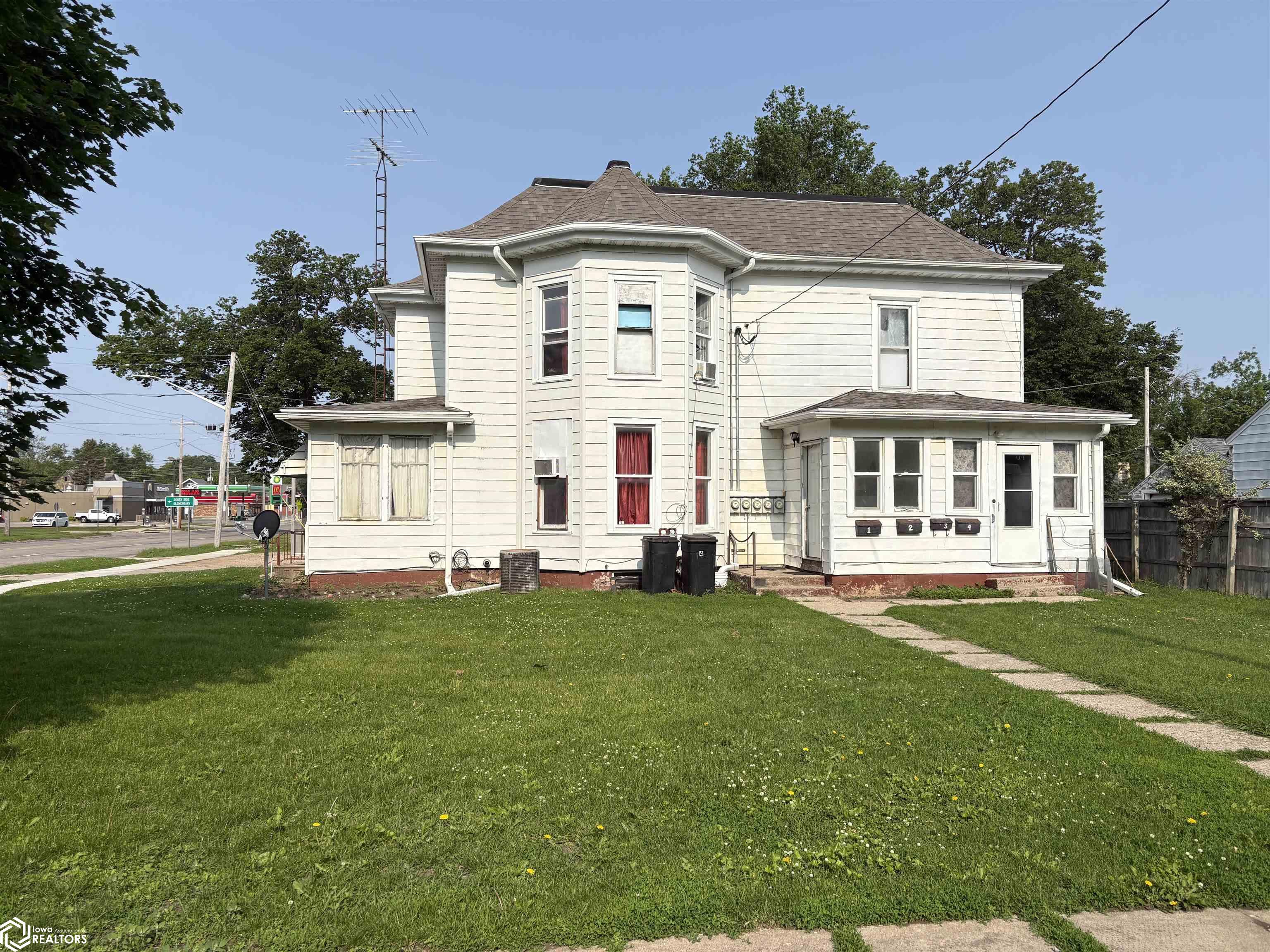 518 Central Avenue, Hampton, Iowa image 1