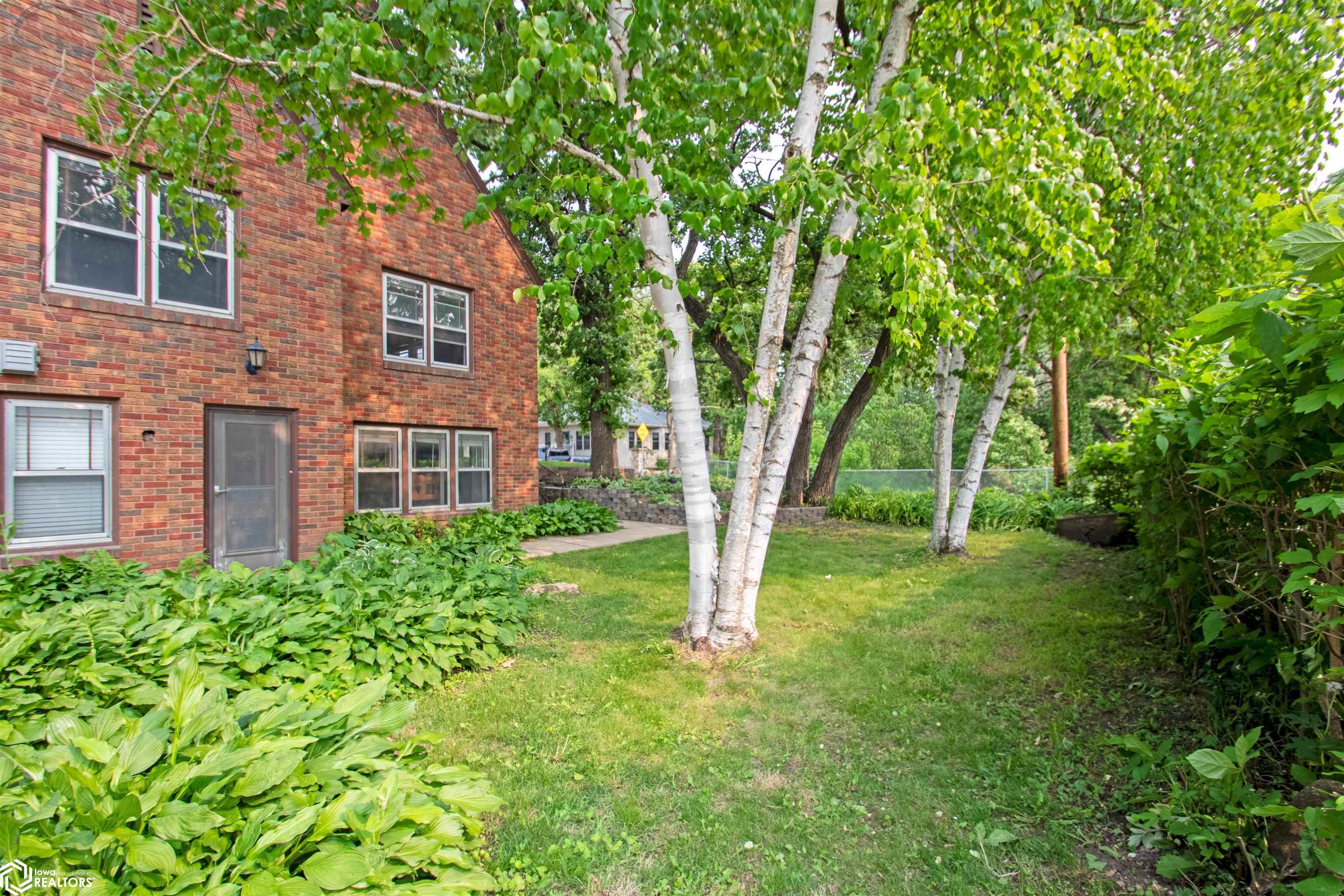 636 2nd Street, Mason City, Iowa image 3