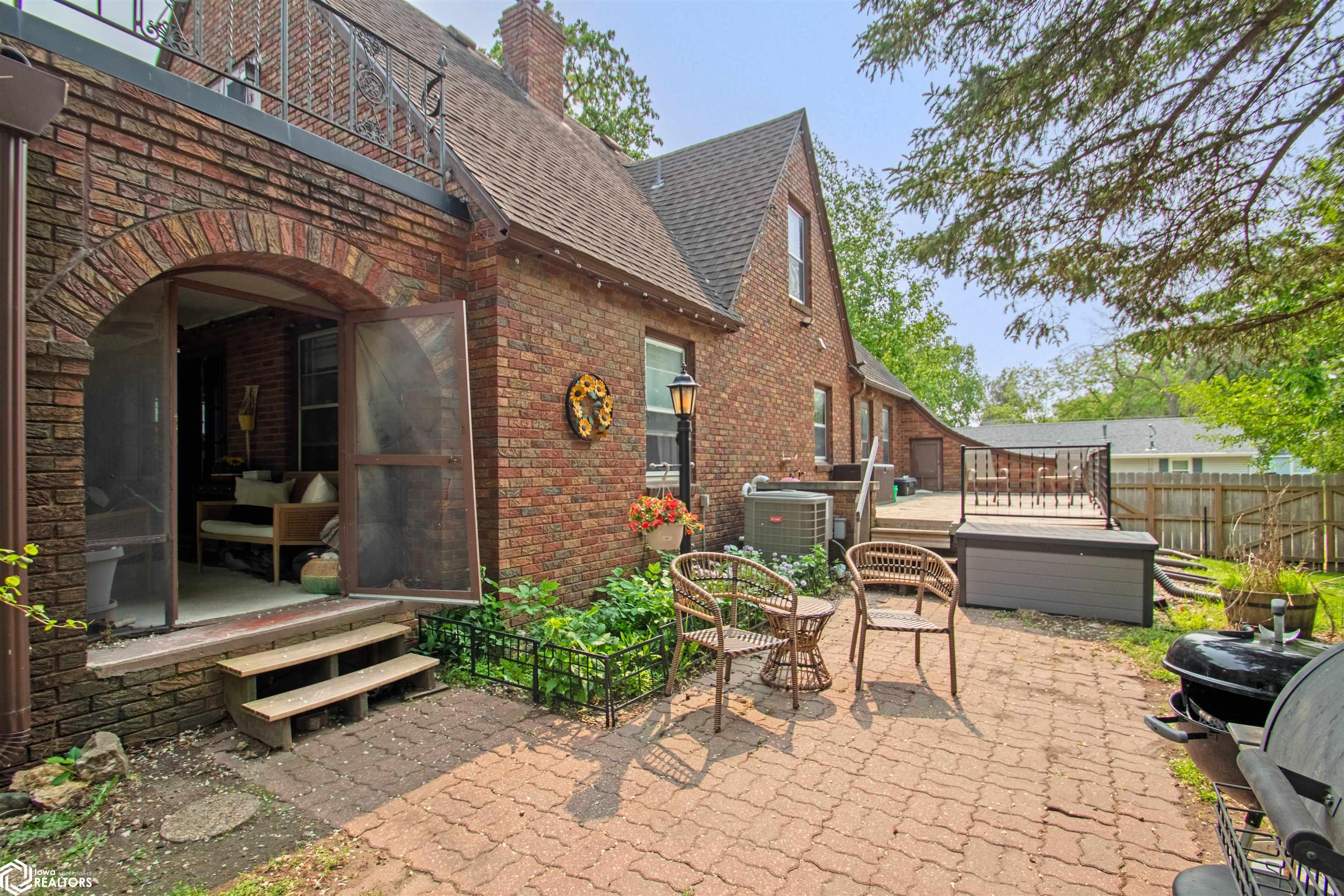 636 2nd Street, Mason City, Iowa image 32