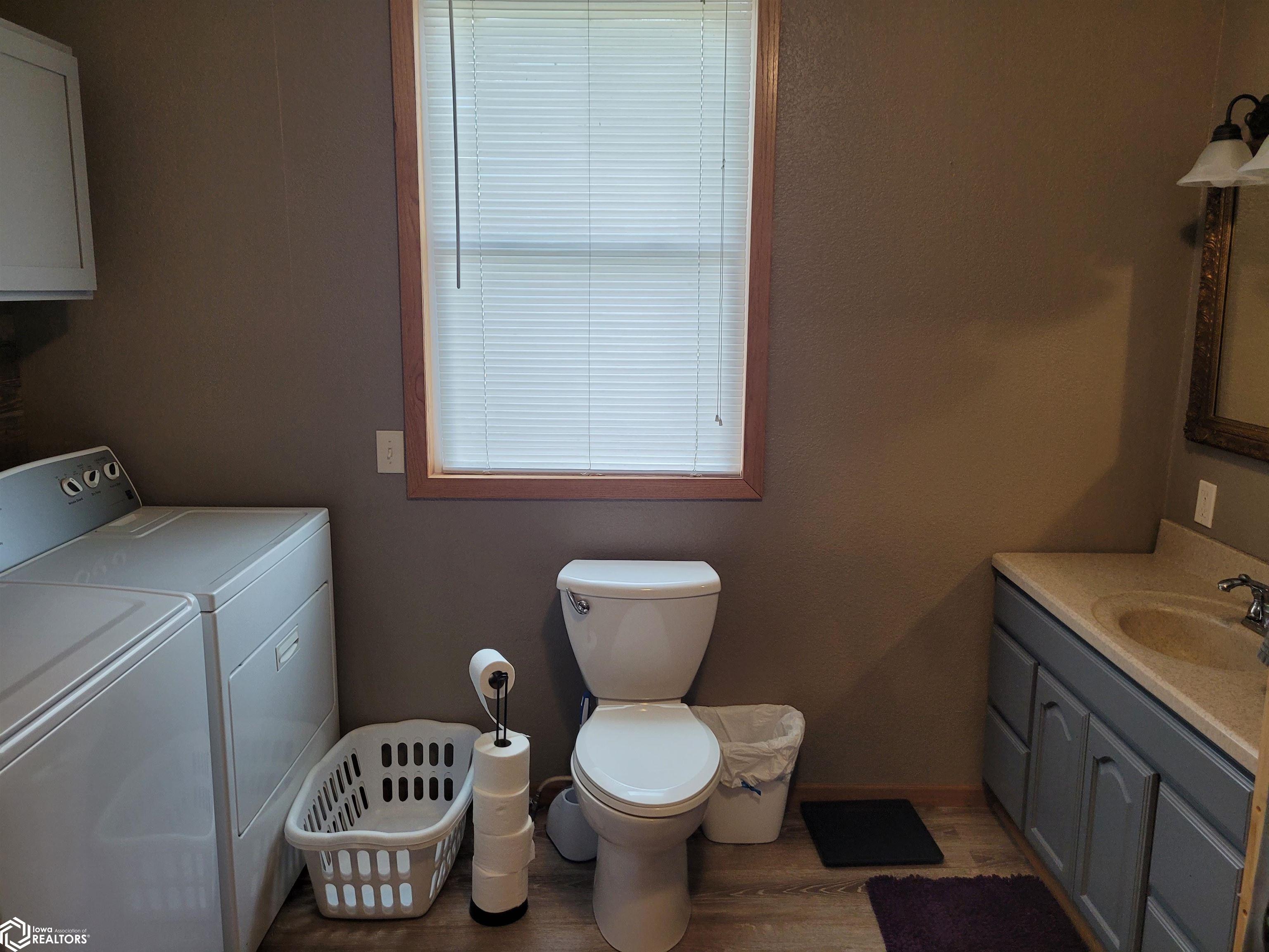 110 N College, Agency, Iowa image 7