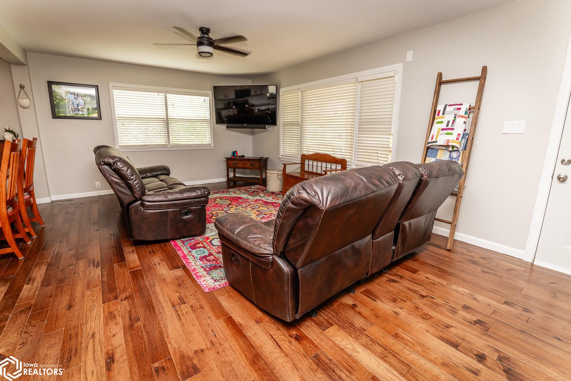 8 S 14th Street, Marshalltown, Iowa image 21