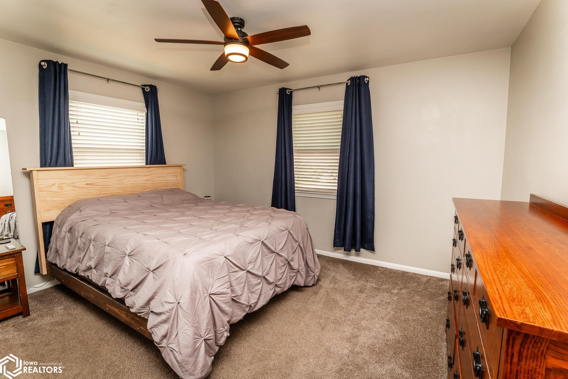 8 S 14th Street, Marshalltown, Iowa image 24