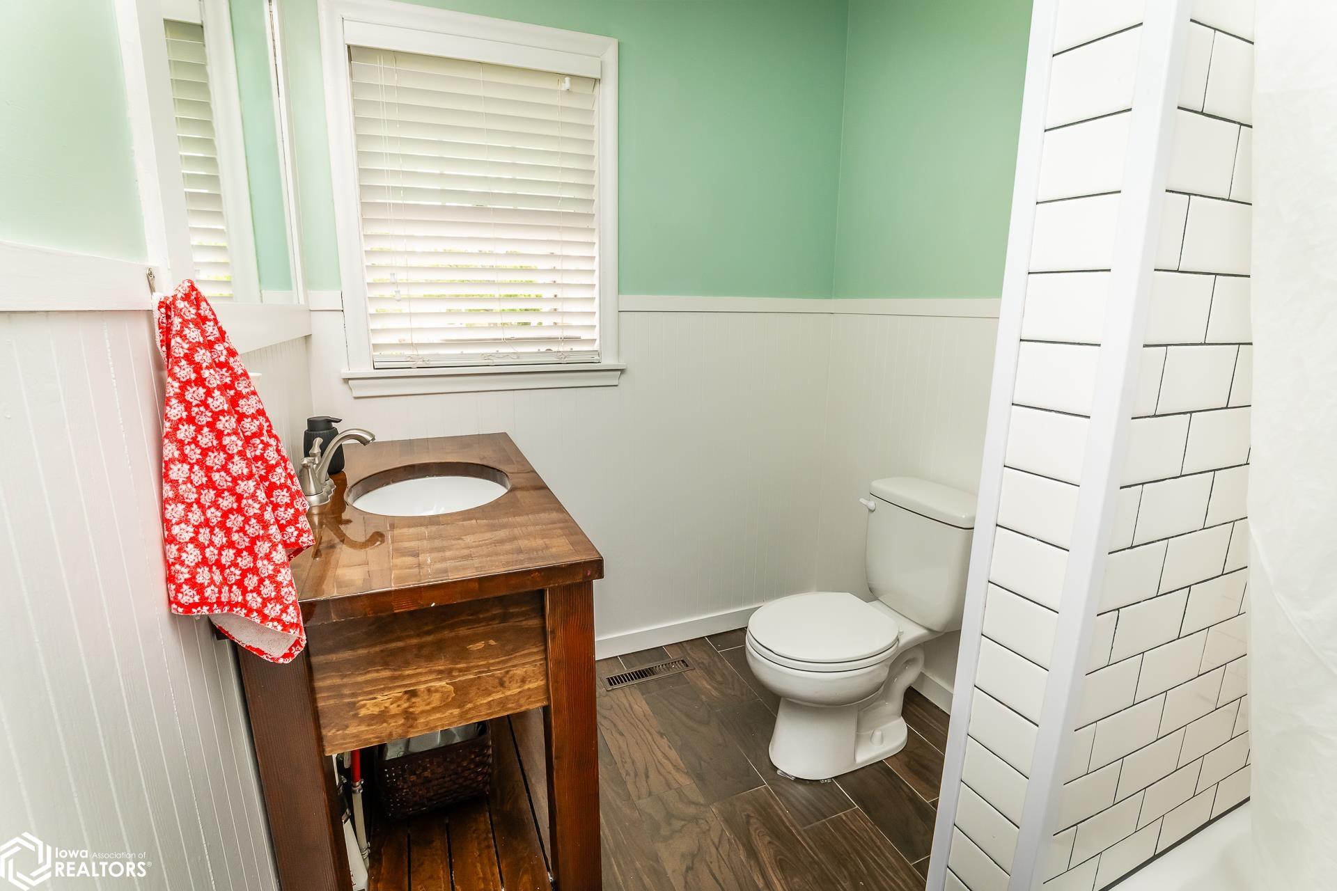 8 S 14th Street, Marshalltown, Iowa image 33