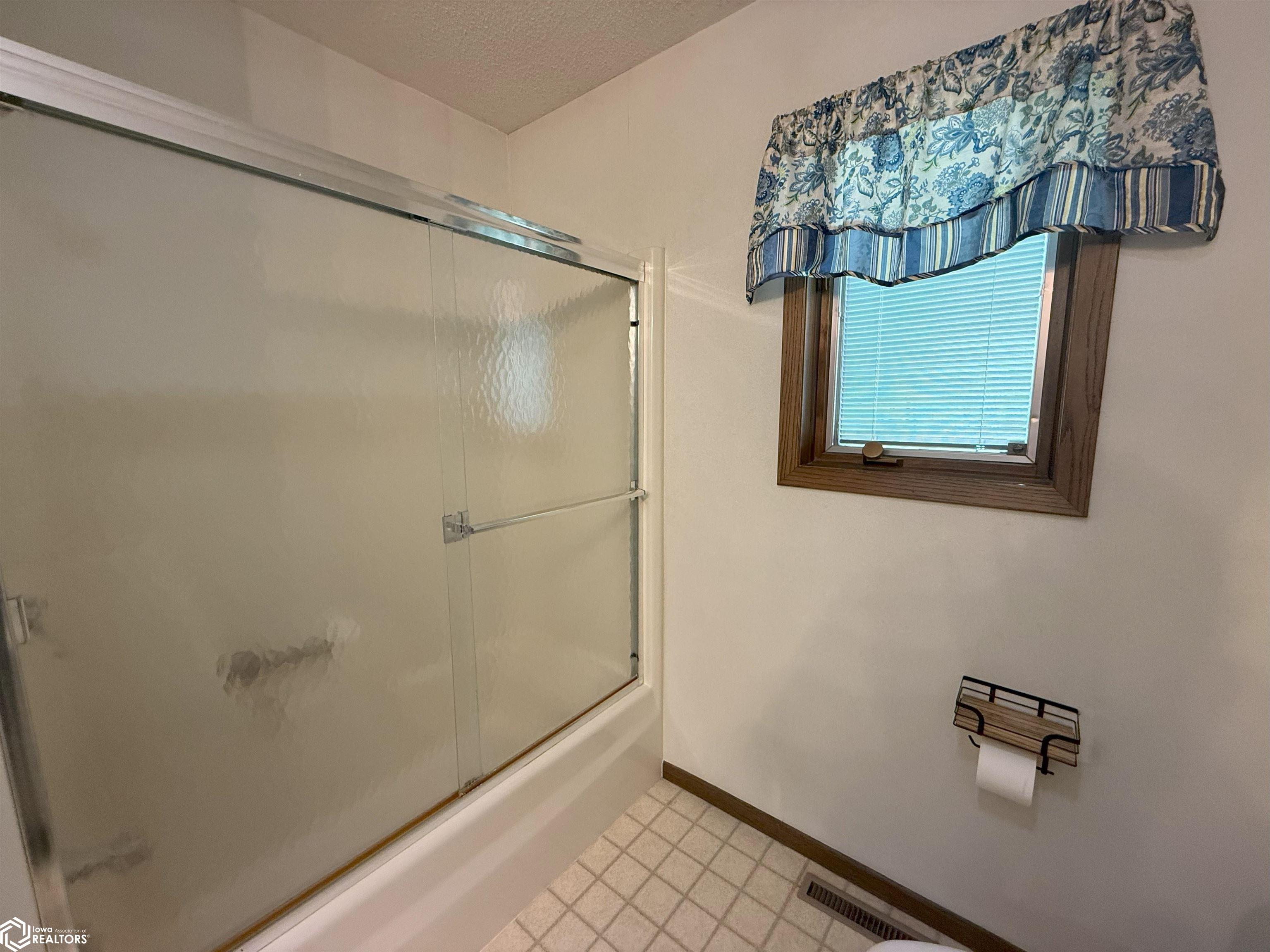 207 Blaine Street, Ledyard, Iowa image 19