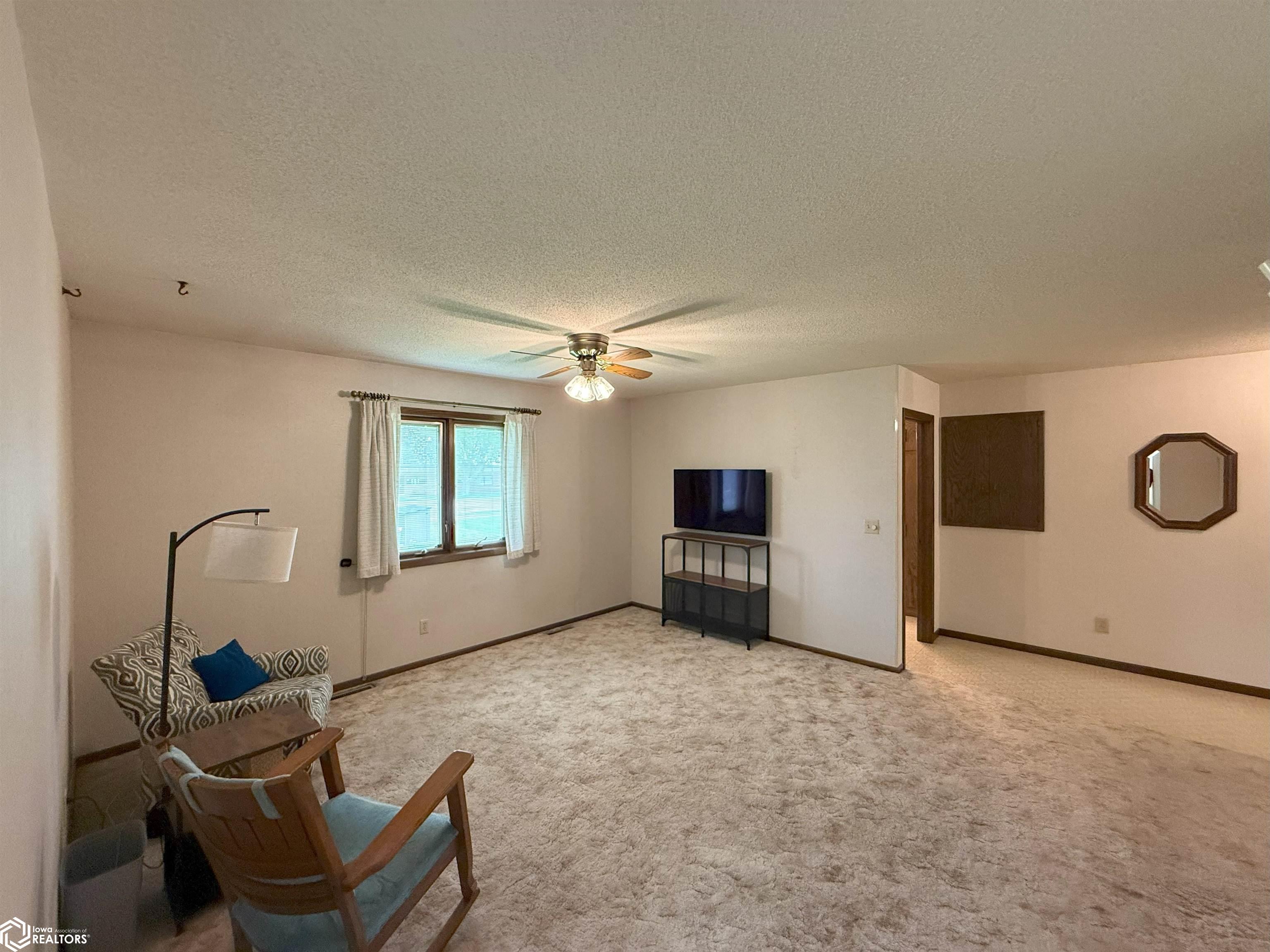 207 Blaine Street, Ledyard, Iowa image 23