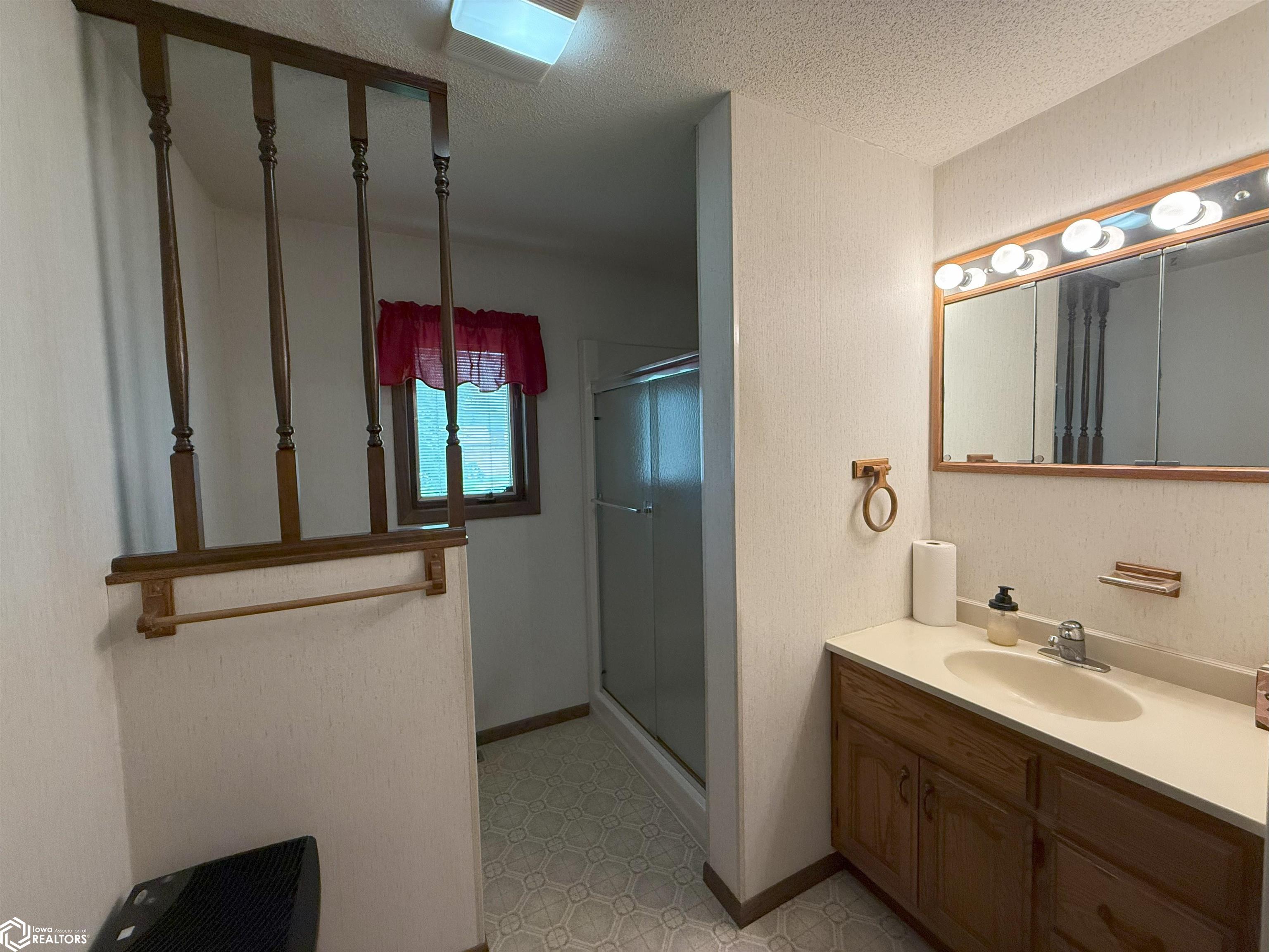 207 Blaine Street, Ledyard, Iowa image 25