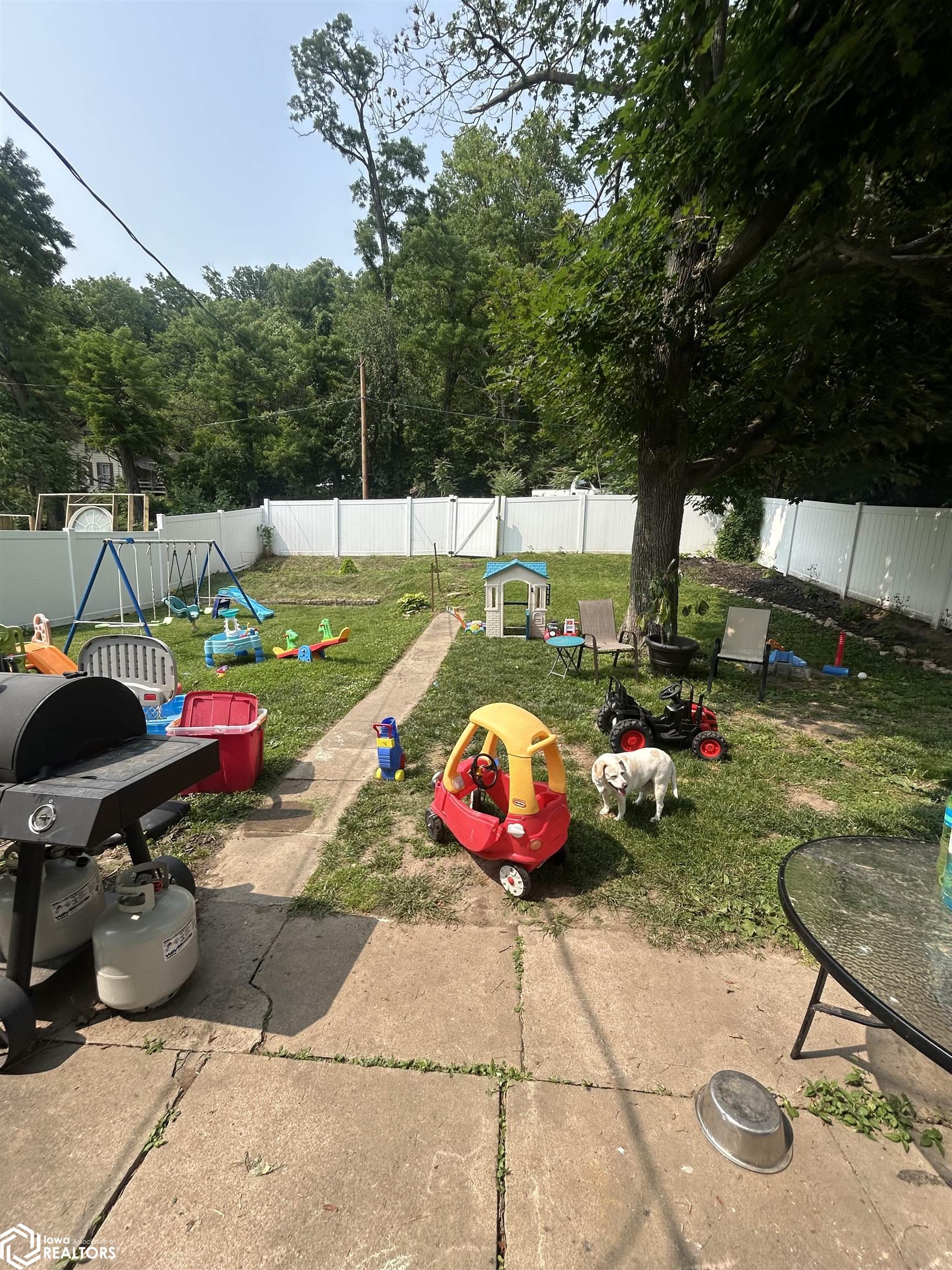 1515 Avenue B, Fort Madison, Iowa image 3