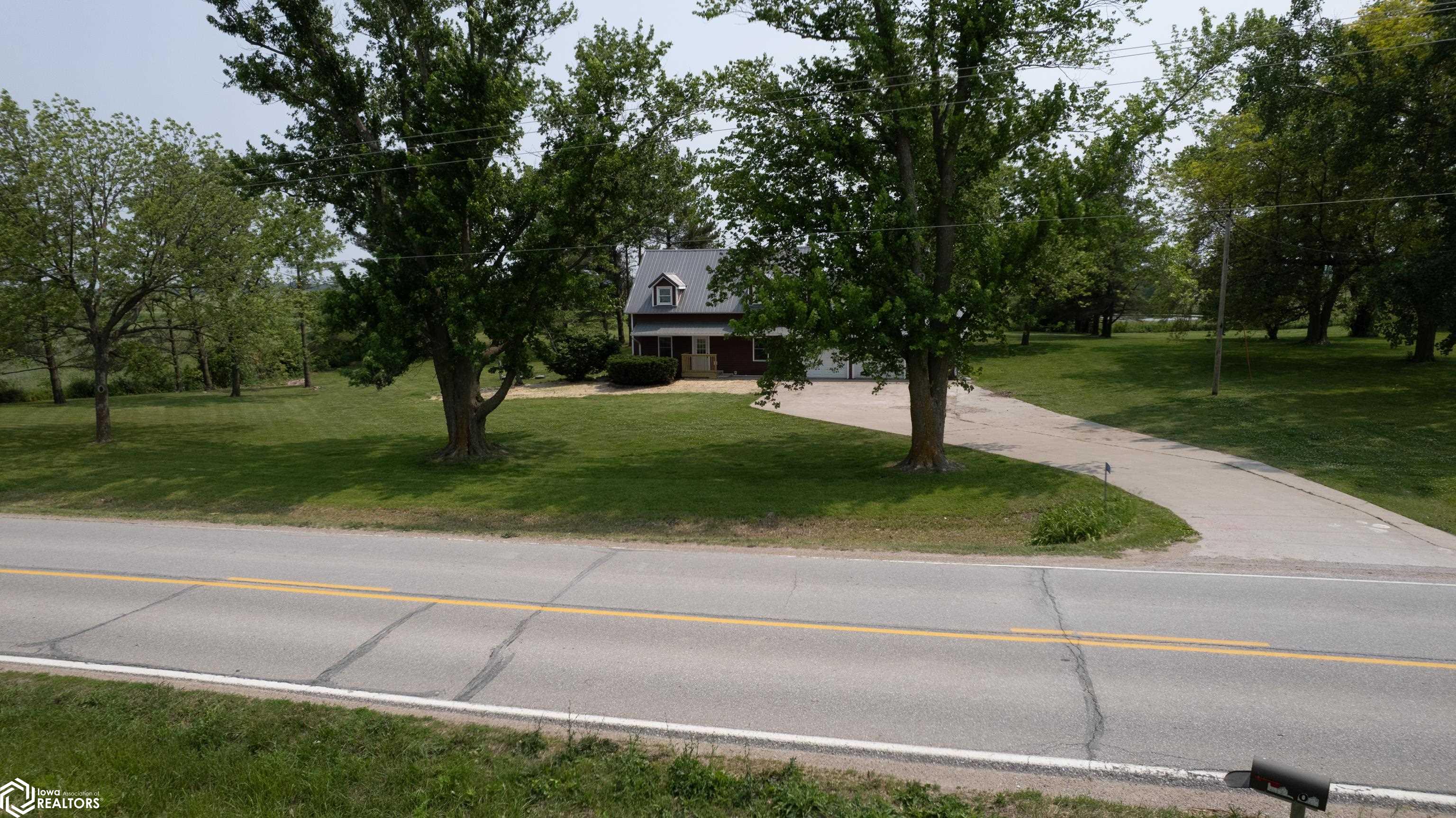 19402 Bluegrass Road, Ottumwa, Iowa image 2