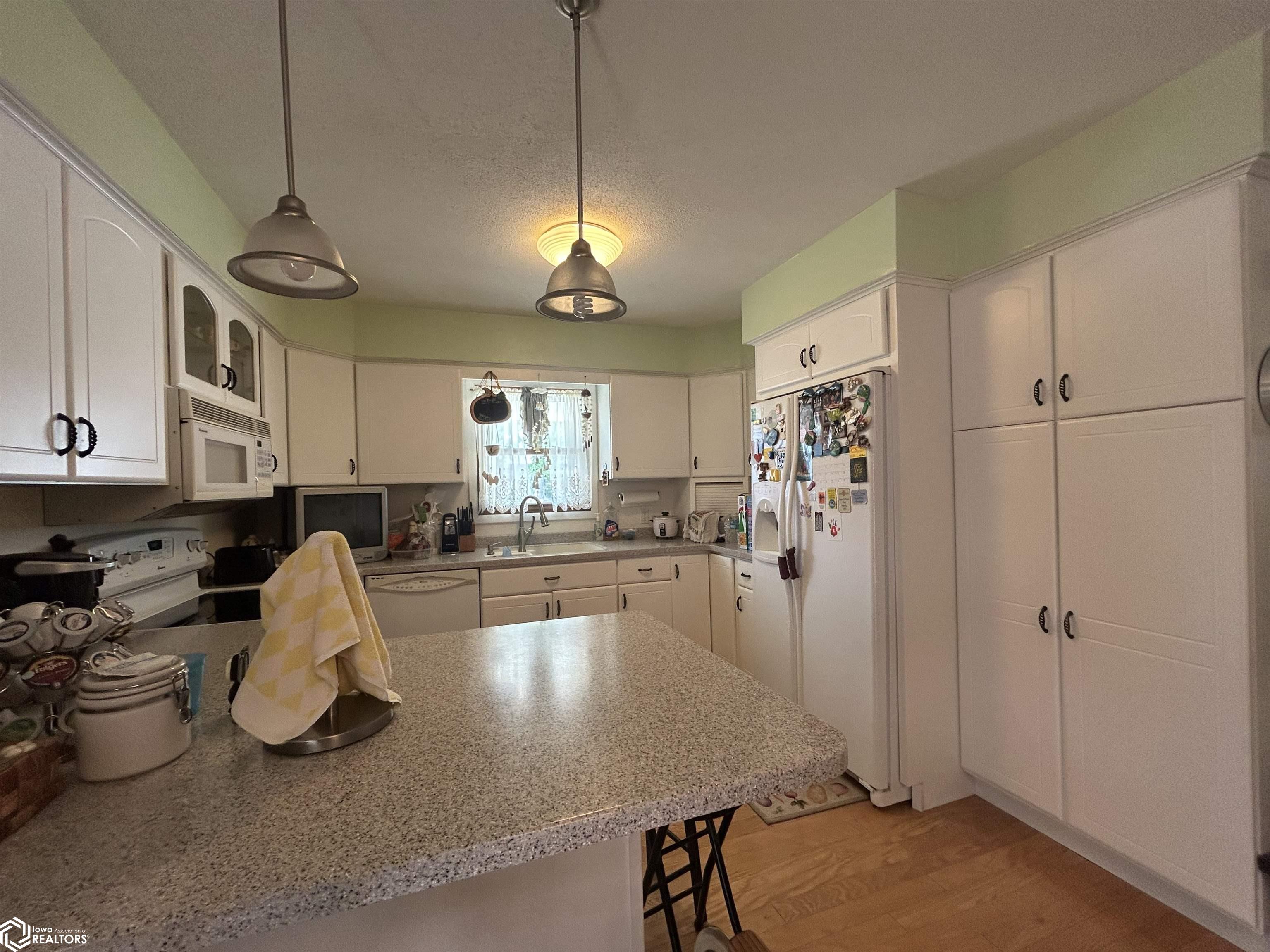 205 Helm Street, Marshalltown, Iowa image 12