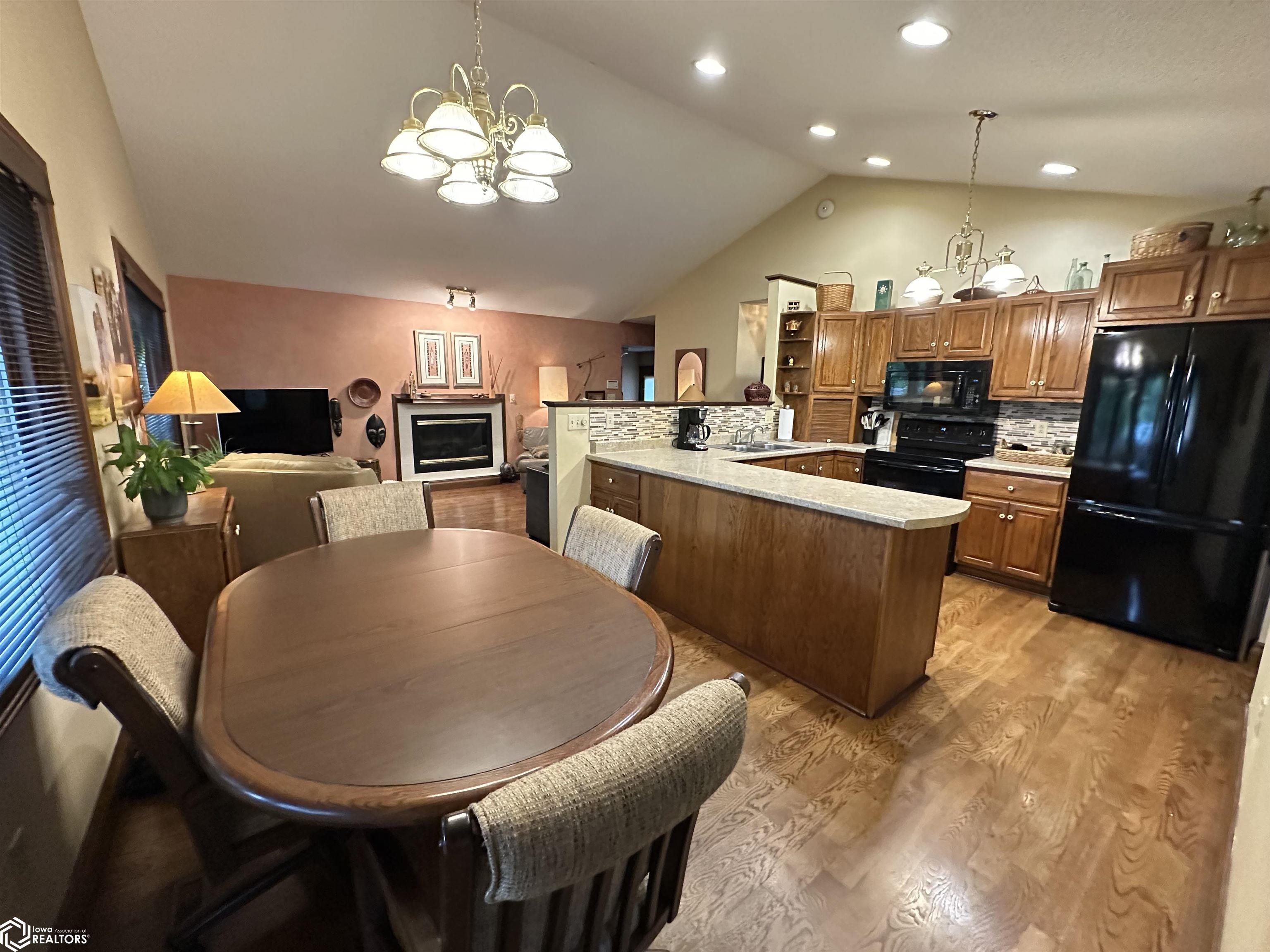 1 Golf Court, Burlington, Iowa image 13